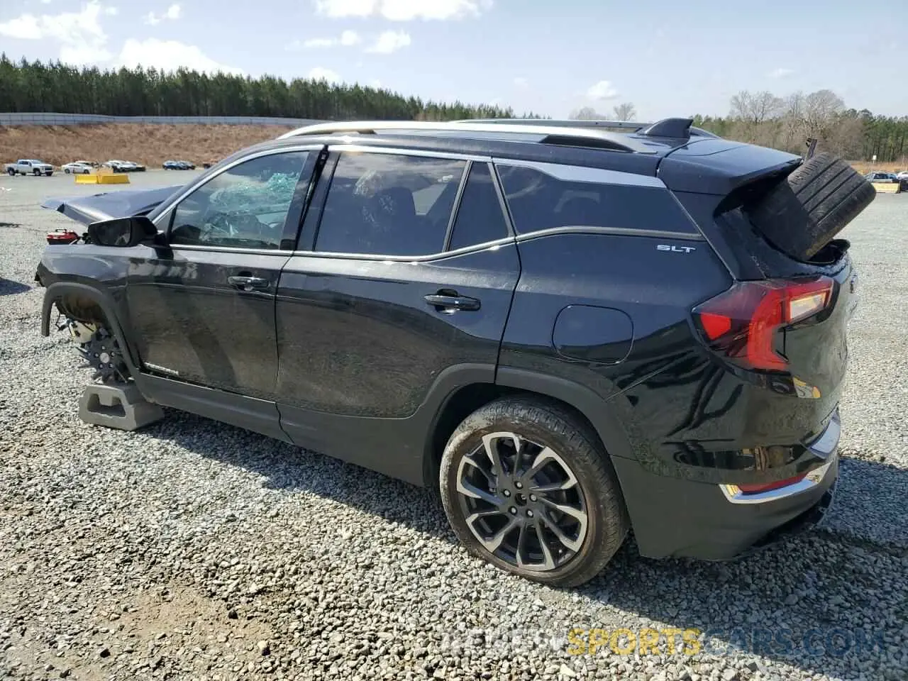 2 fotografías del automóvil dañado 3GKALVEV5NL268697 GMC TERRAIN 2022