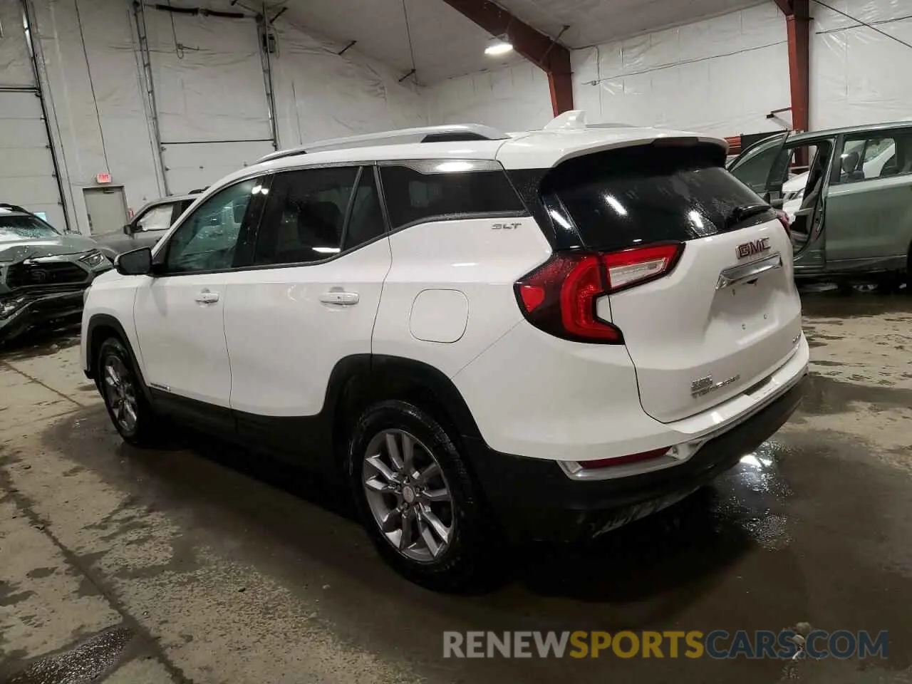 2 fotografías del automóvil dañado 3GKALVEV8NL112945 GMC TERRAIN 2022