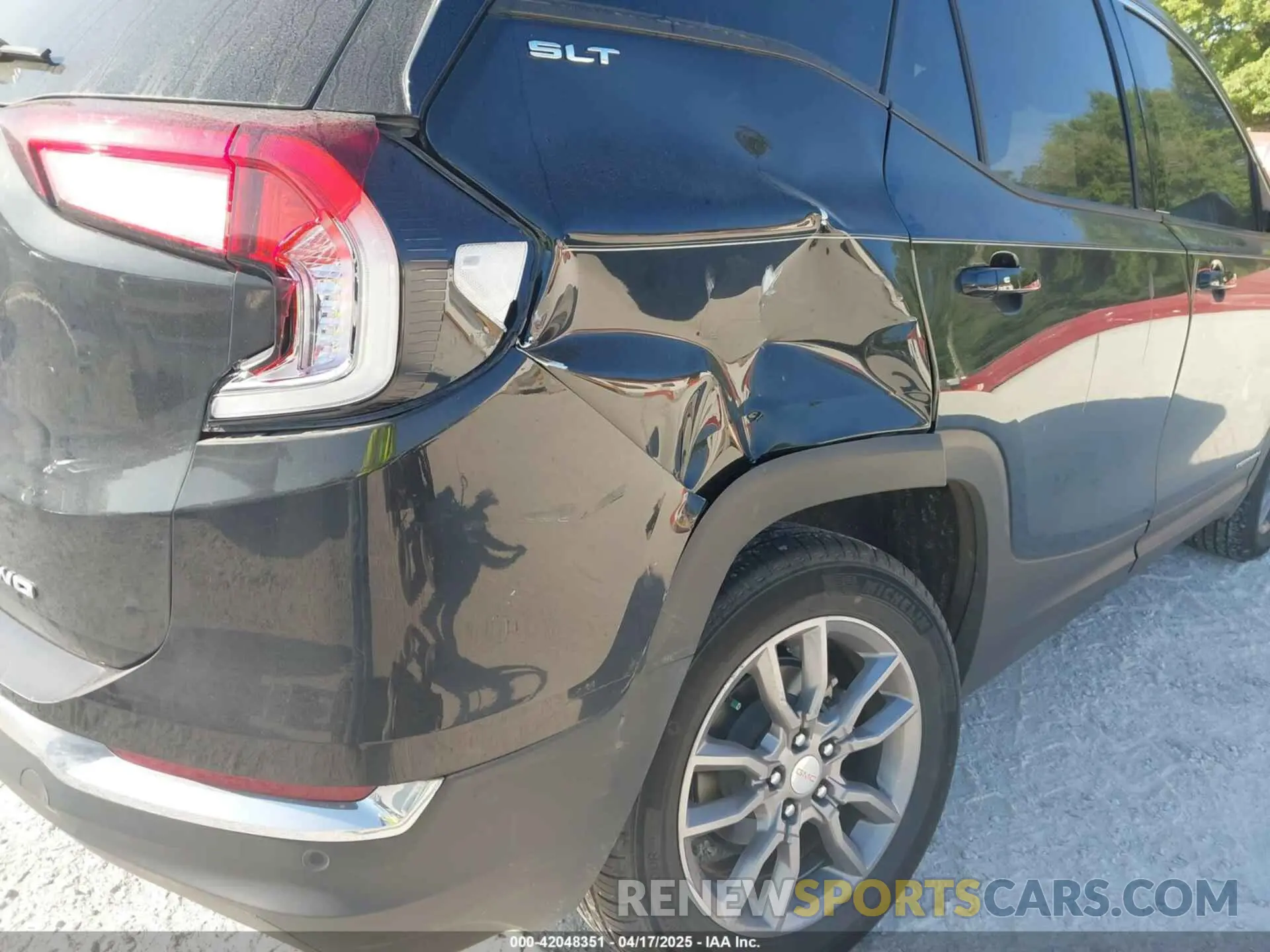 6 fotografías del automóvil dañado 3GKALVEV9NL116602 GMC TERRAIN 2022