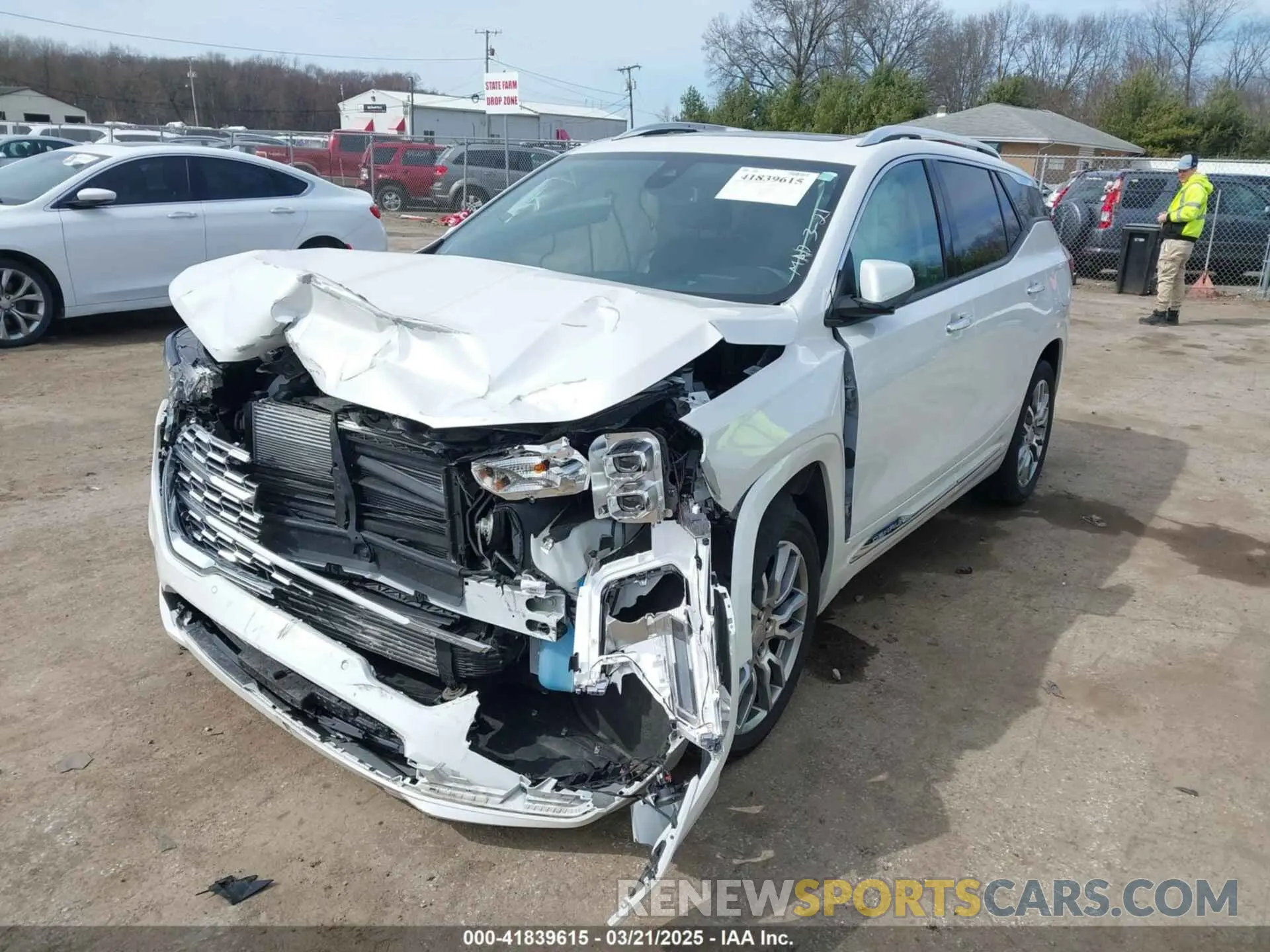 6 fotografías del automóvil dañado 3GKALXEV4NL192157 GMC TERRAIN 2022