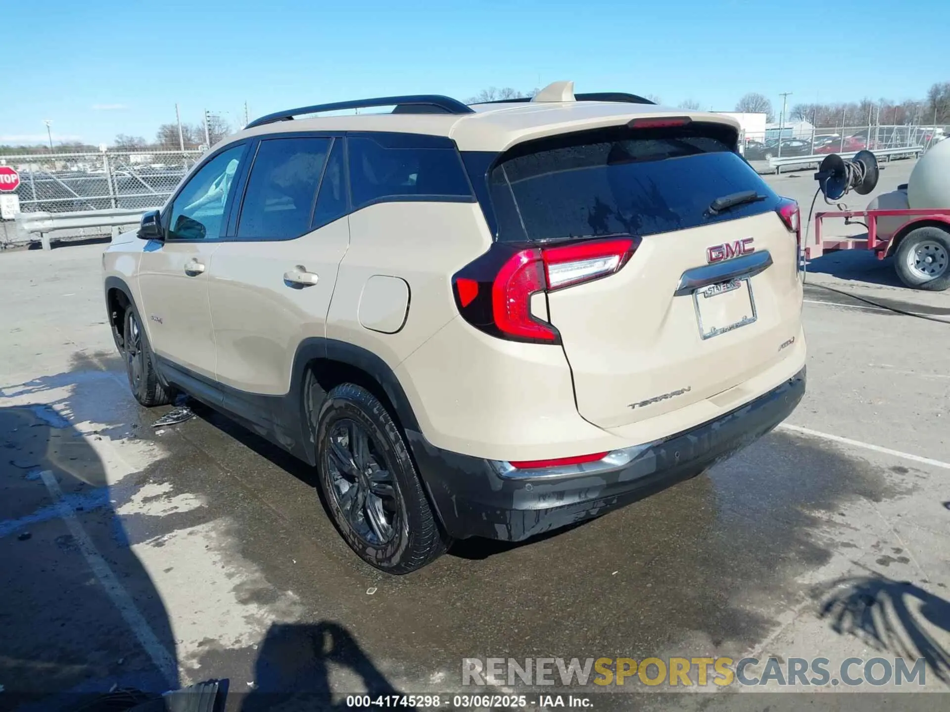 3 fotografías del automóvil dañado 3GKALYEVXNL310167 GMC TERRAIN 2022