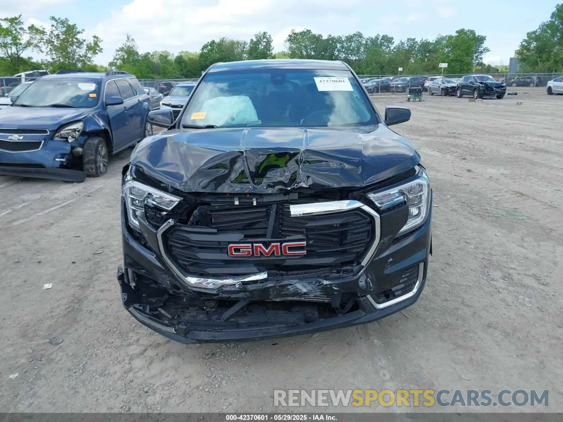 12 fotografías del automóvil dañado 3GKALMEG0PL137708 GMC TERRAIN 2023