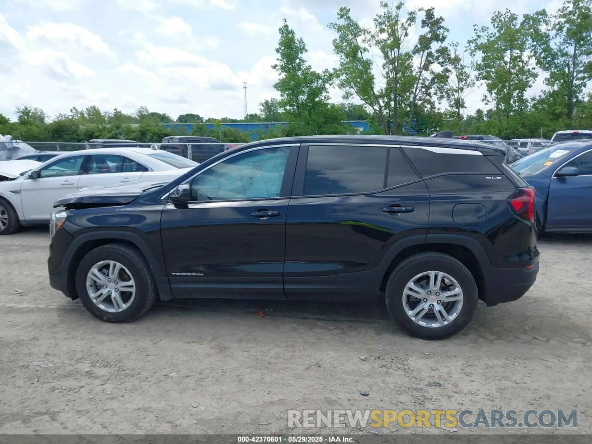 14 fotografías del automóvil dañado 3GKALMEG0PL137708 GMC TERRAIN 2023