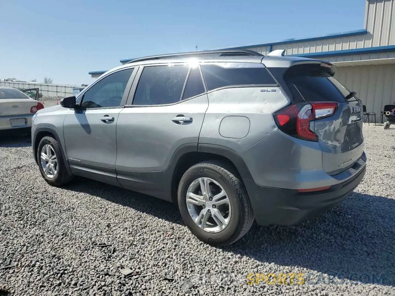 2 fotografías del automóvil dañado 3GKALMEG1PL104278 GMC TERRAIN 2023