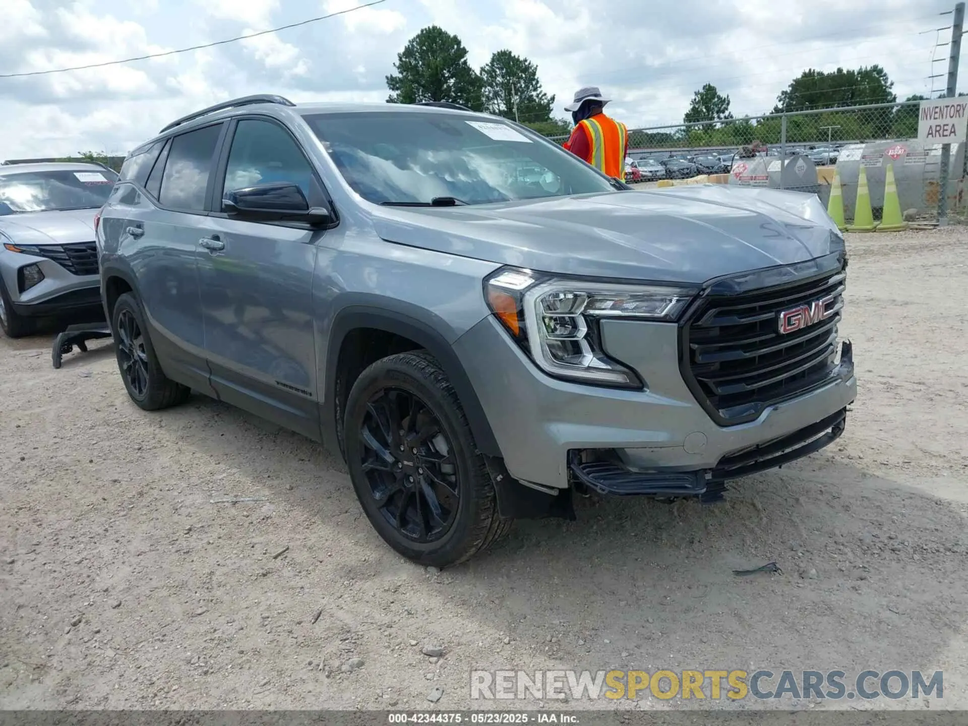 1 fotografías del automóvil dañado 3GKALMEG3PL156883 GMC TERRAIN 2023