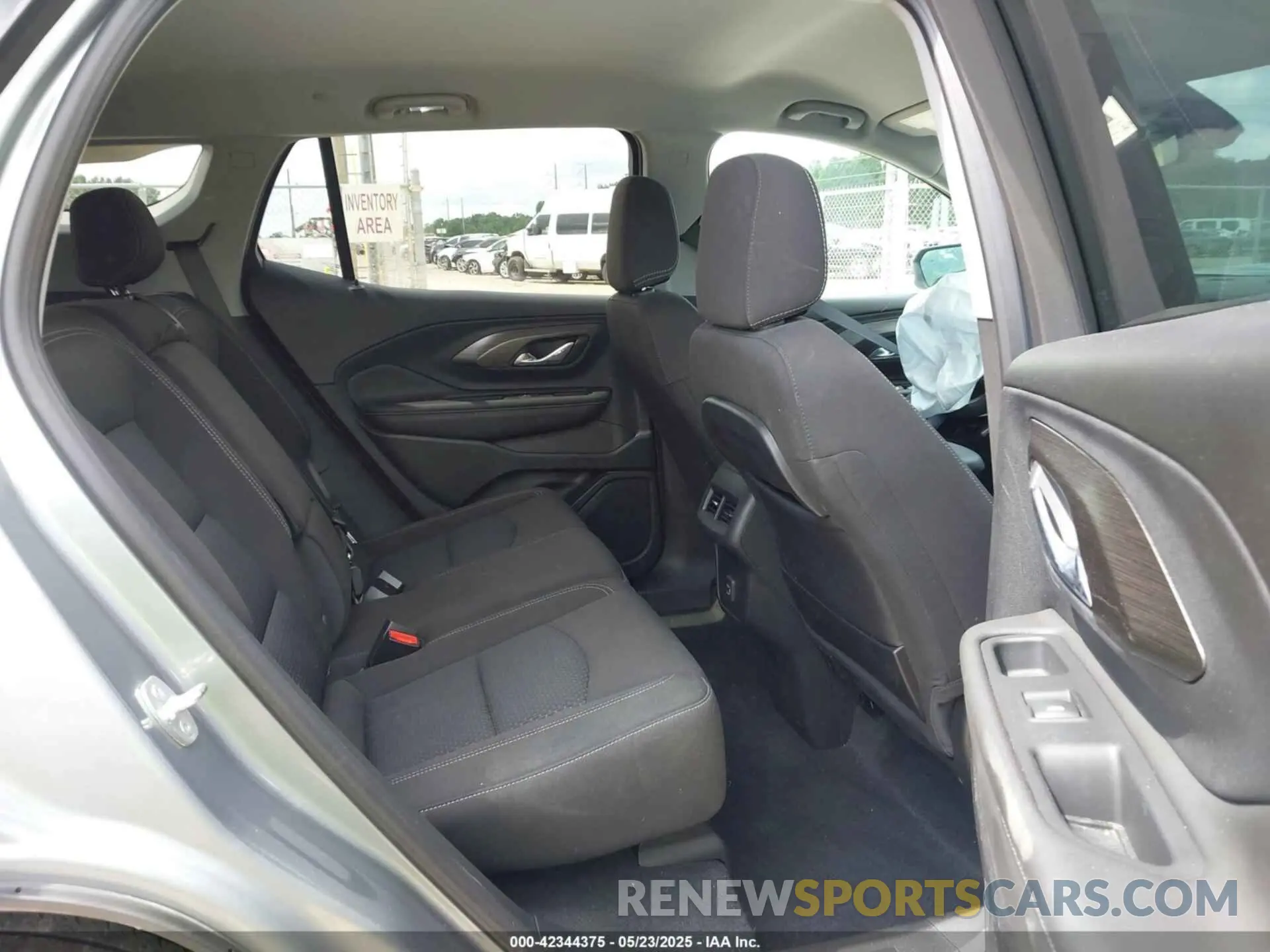 8 fotografías del automóvil dañado 3GKALMEG3PL156883 GMC TERRAIN 2023