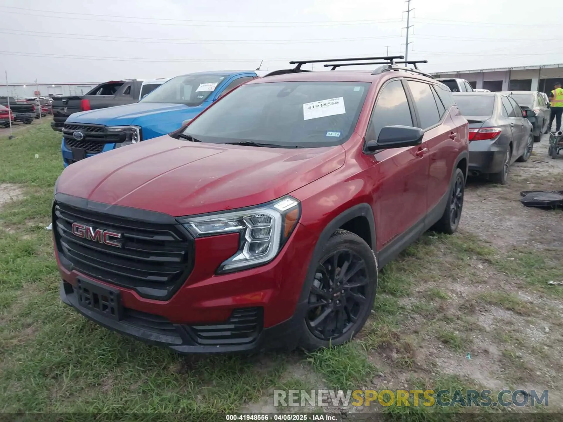 2 fotografías del automóvil dañado 3GKALMEG4PL242669 GMC TERRAIN 2023