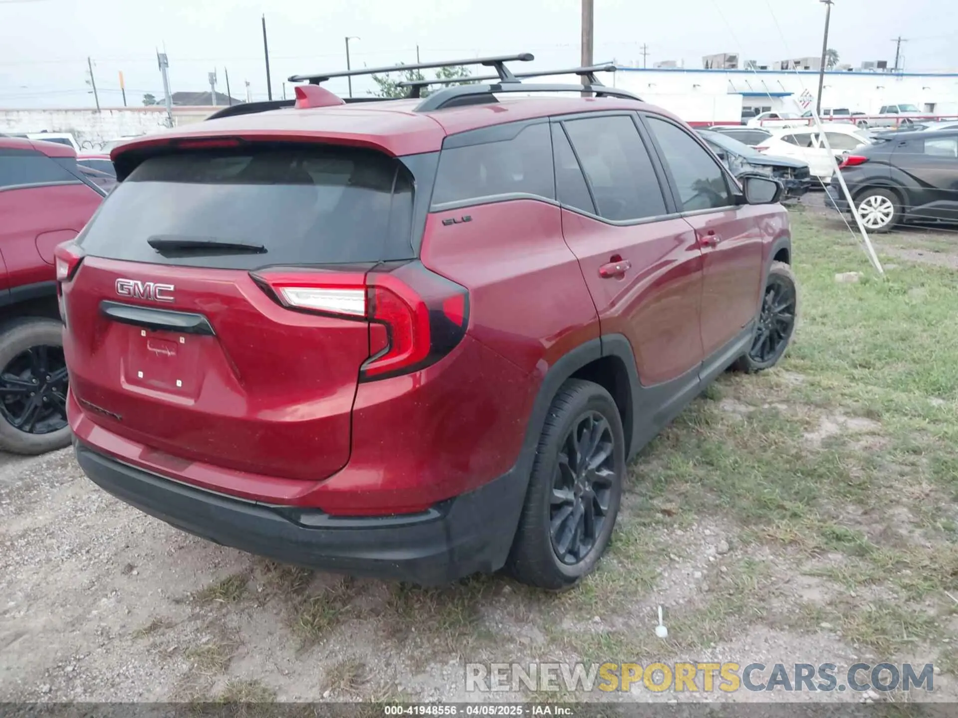 4 fotografías del automóvil dañado 3GKALMEG4PL242669 GMC TERRAIN 2023