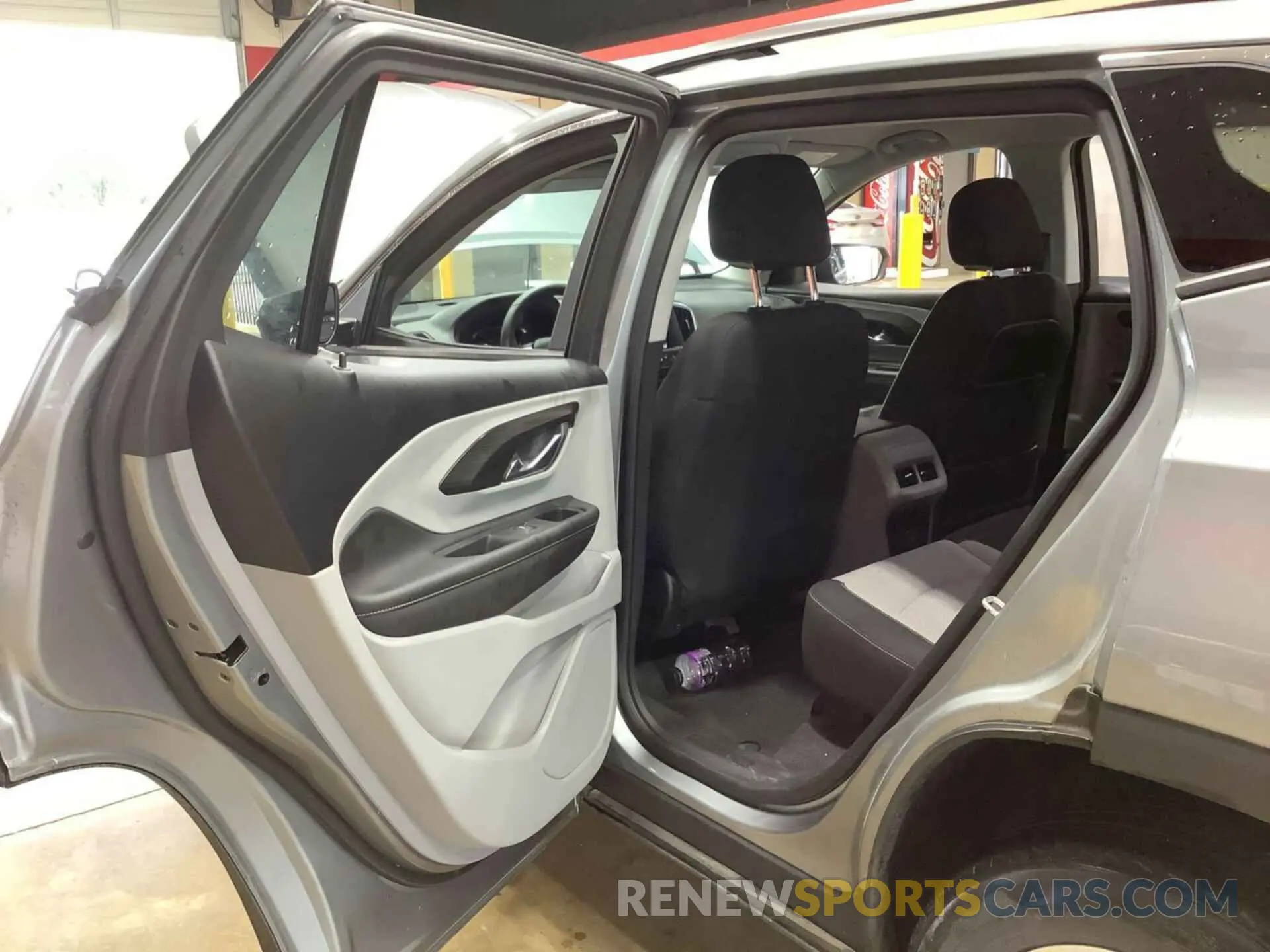 12 fotografías del automóvil dañado 3GKALMEG8PL106111 GMC TERRAIN 2023