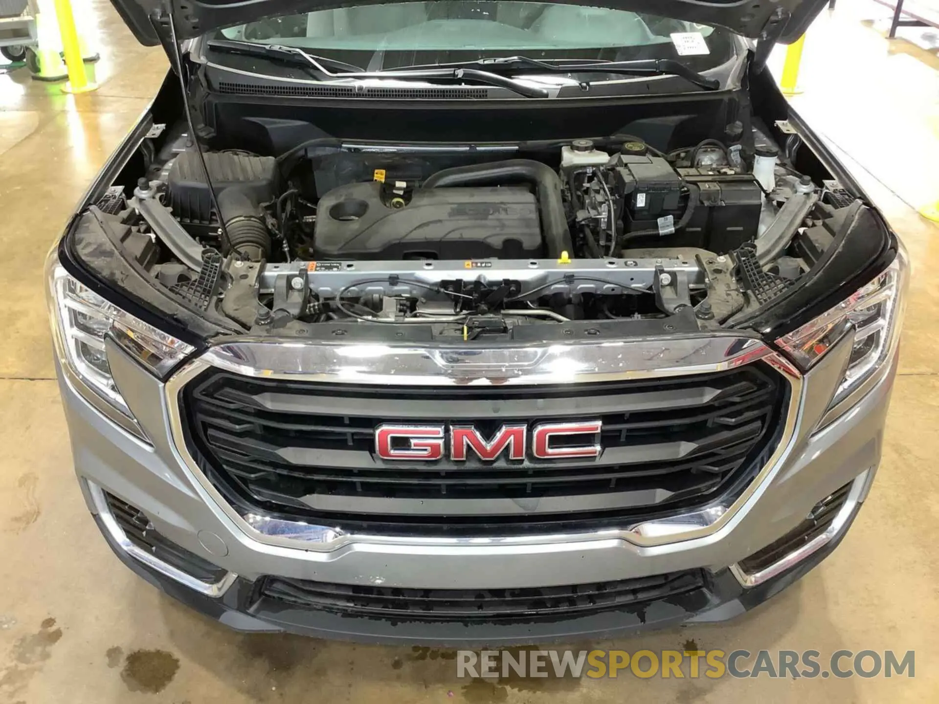 19 fotografías del automóvil dañado 3GKALMEG8PL106111 GMC TERRAIN 2023