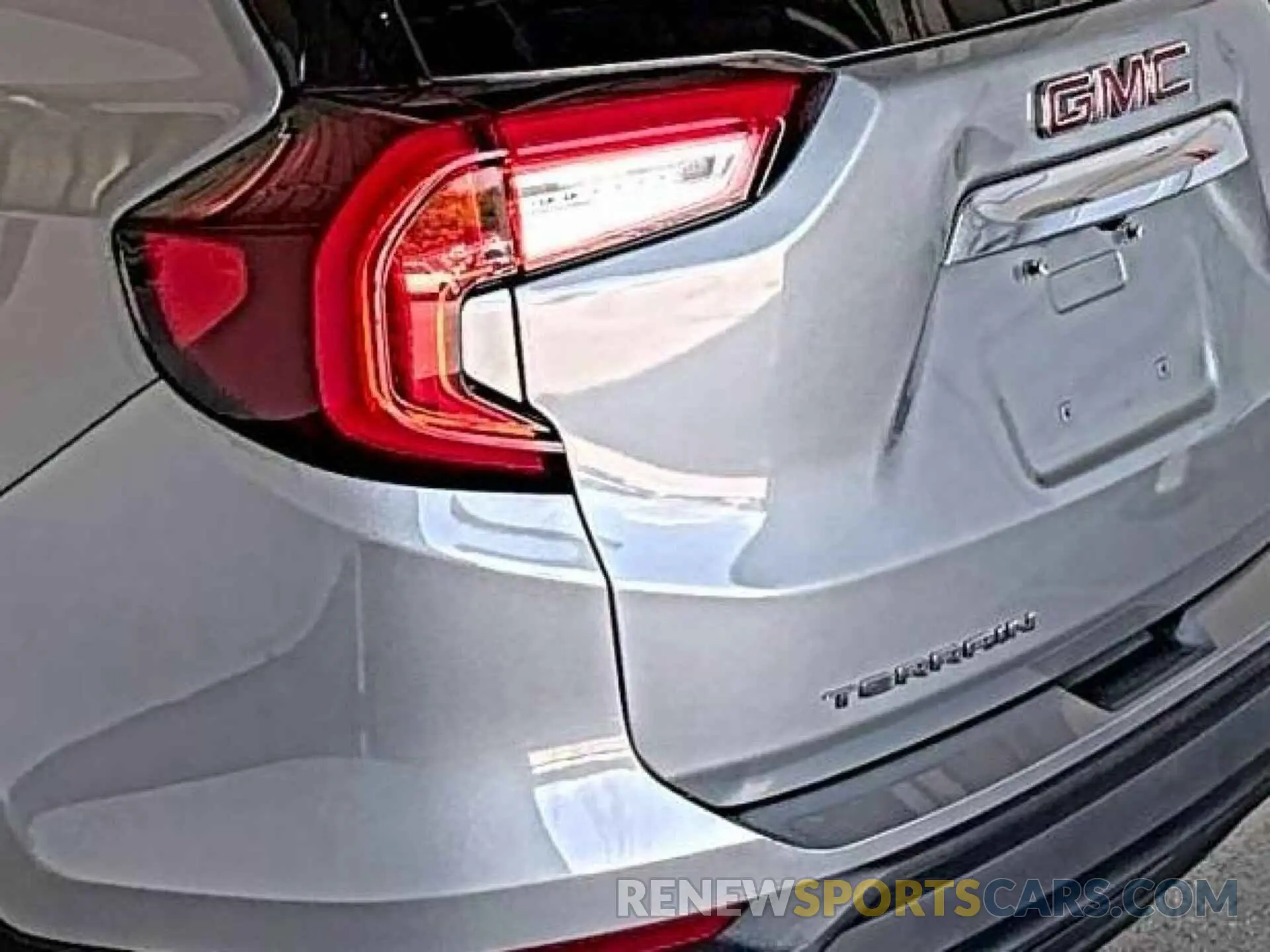 6 fotografías del automóvil dañado 3GKALMEG8PL106111 GMC TERRAIN 2023