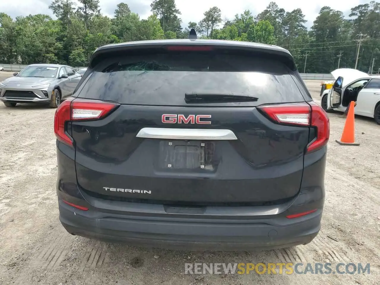 6 fotografías del automóvil dañado 3GKALMEGXPL242109 GMC TERRAIN 2023