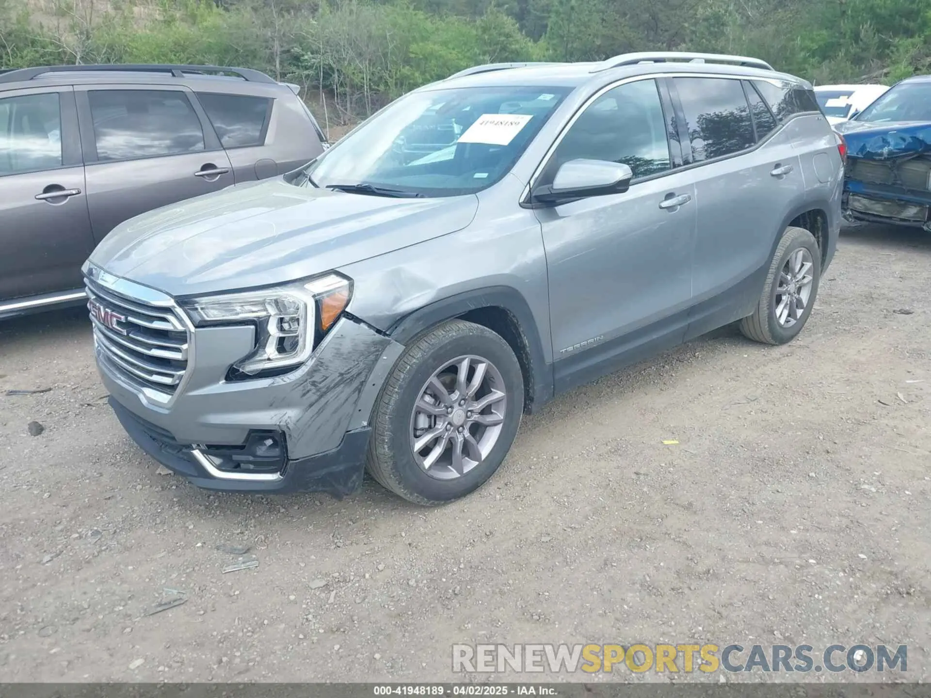 2 fotografías del automóvil dañado 3GKALPEG1PL263433 GMC TERRAIN 2023