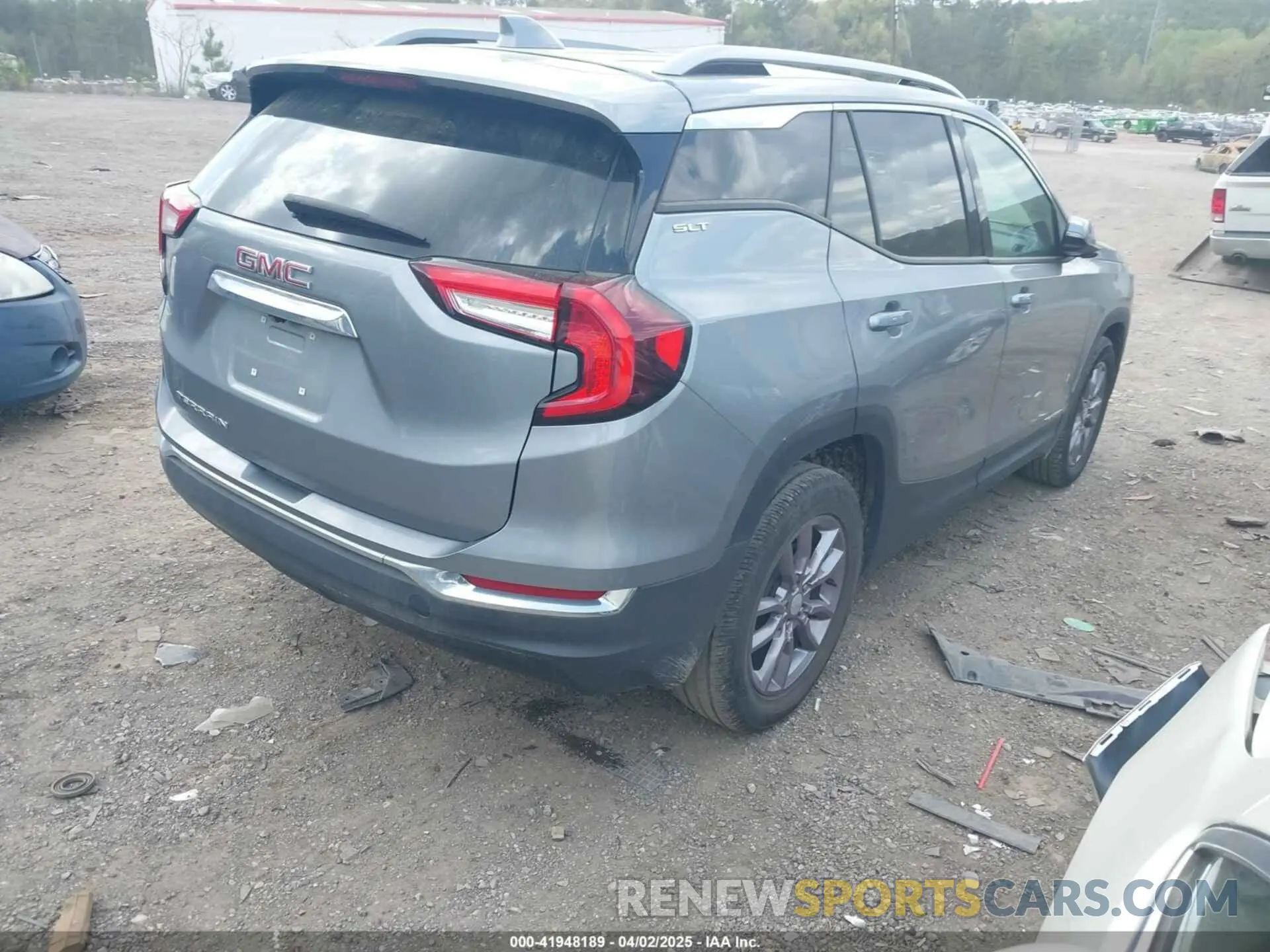 4 fotografías del automóvil dañado 3GKALPEG1PL263433 GMC TERRAIN 2023