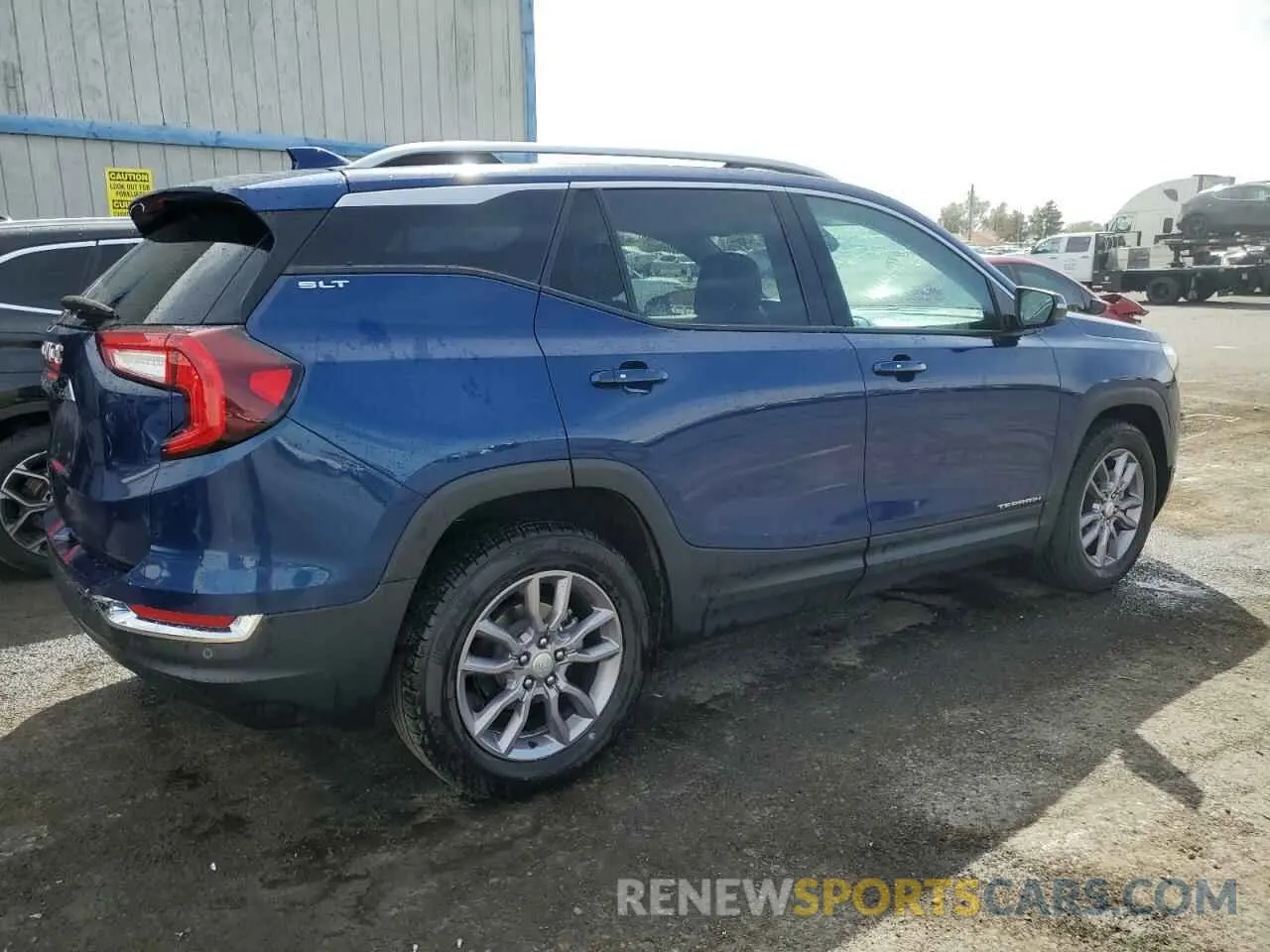 3 fotografías del automóvil dañado 3GKALPEG2PL168282 GMC TERRAIN 2023