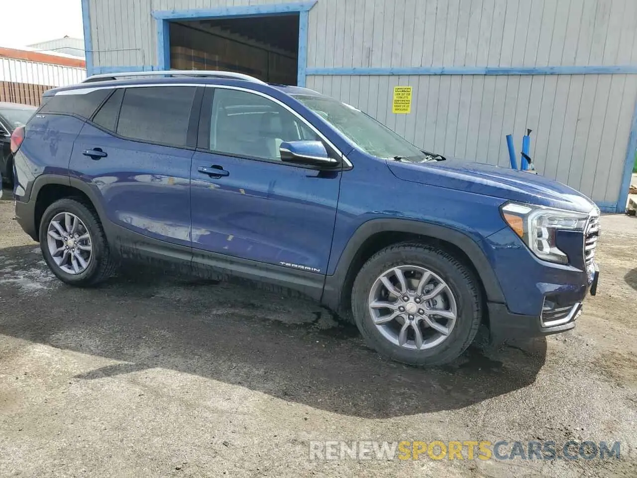 4 fotografías del automóvil dañado 3GKALPEG2PL168282 GMC TERRAIN 2023