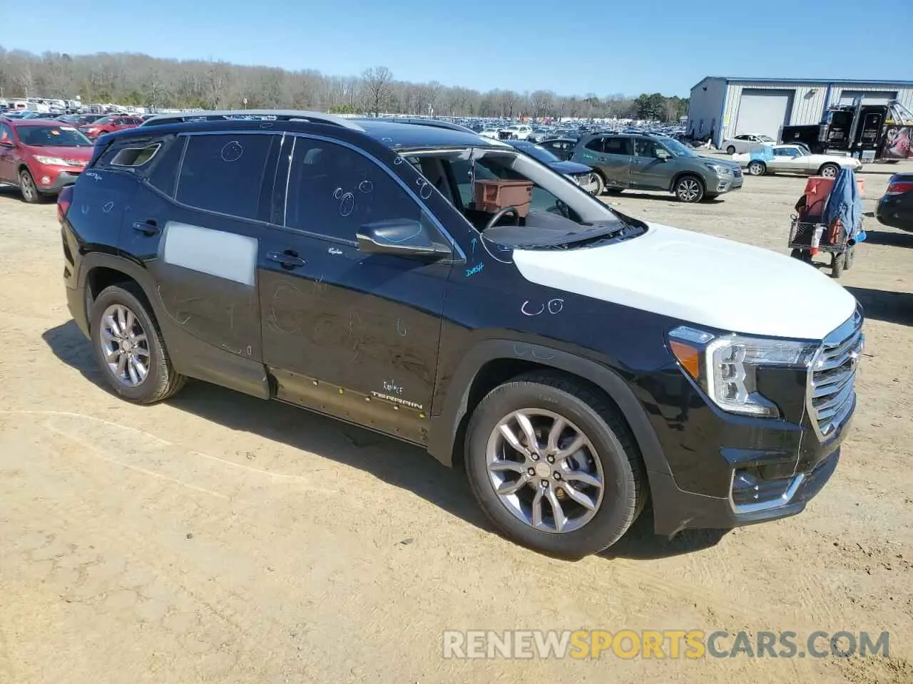 4 fotografías del automóvil dañado 3GKALPEG5PL229396 GMC TERRAIN 2023