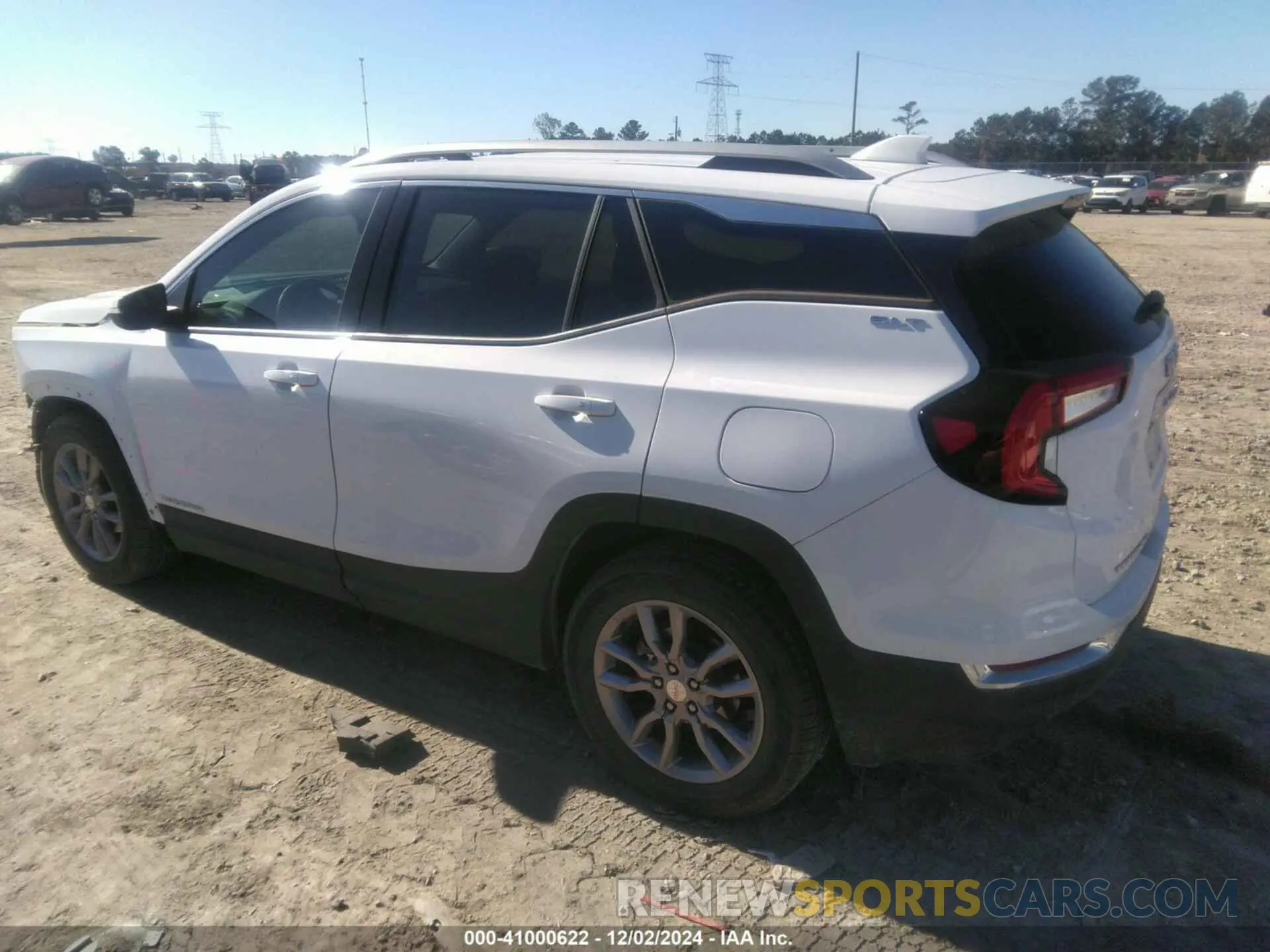 15 fotografías del automóvil dañado 3GKALPEG7PL253313 GMC TERRAIN 2023