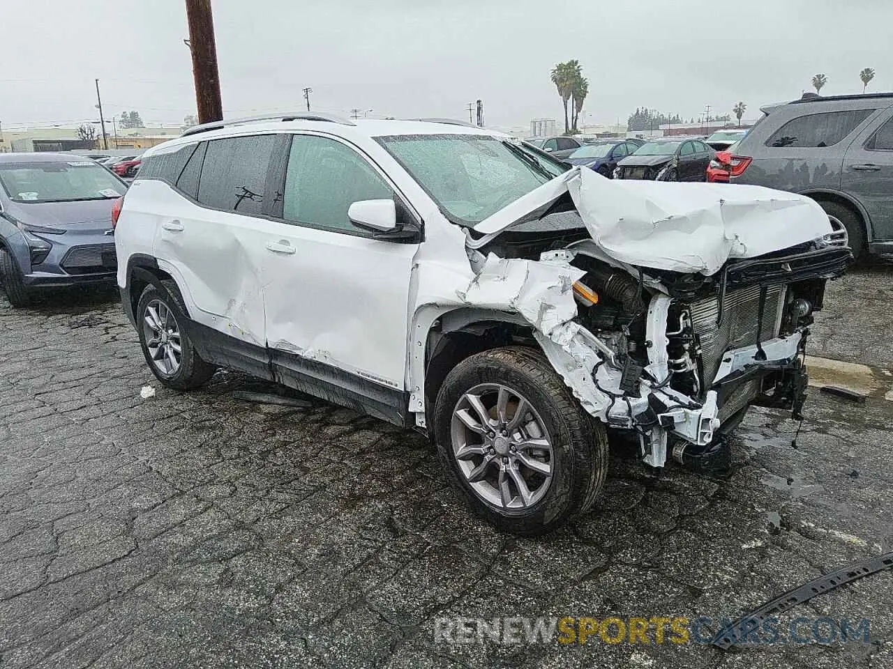 4 fotografías del automóvil dañado 3GKALPEG8PL137764 GMC TERRAIN 2023