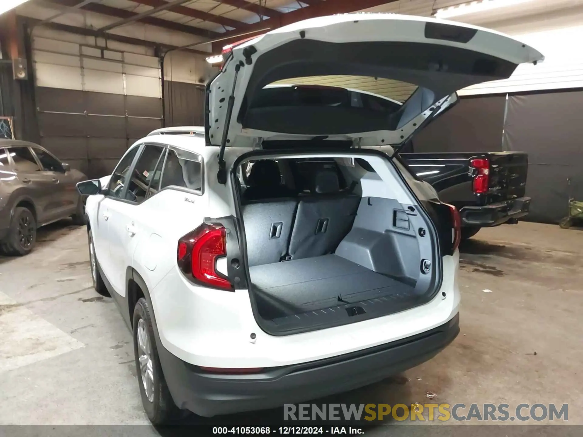 3 fotografías del automóvil dañado 3GKALTEG0PL214037 GMC TERRAIN 2023