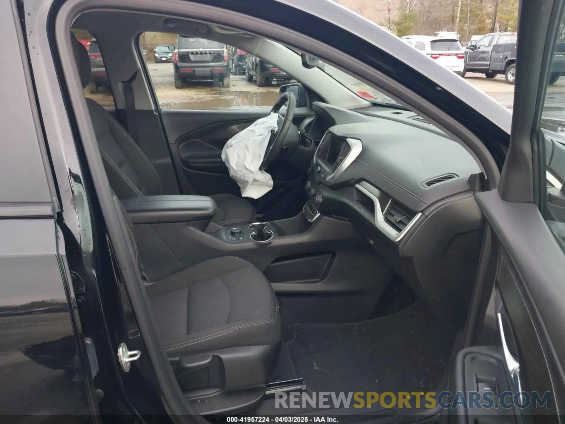 5 fotografías del automóvil dañado 3GKALTEG0PL226446 GMC TERRAIN 2023