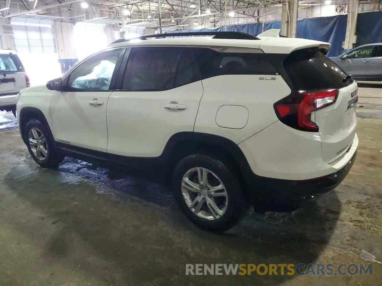 2 fotografías del automóvil dañado 3GKALTEG1PL112360 GMC TERRAIN 2023