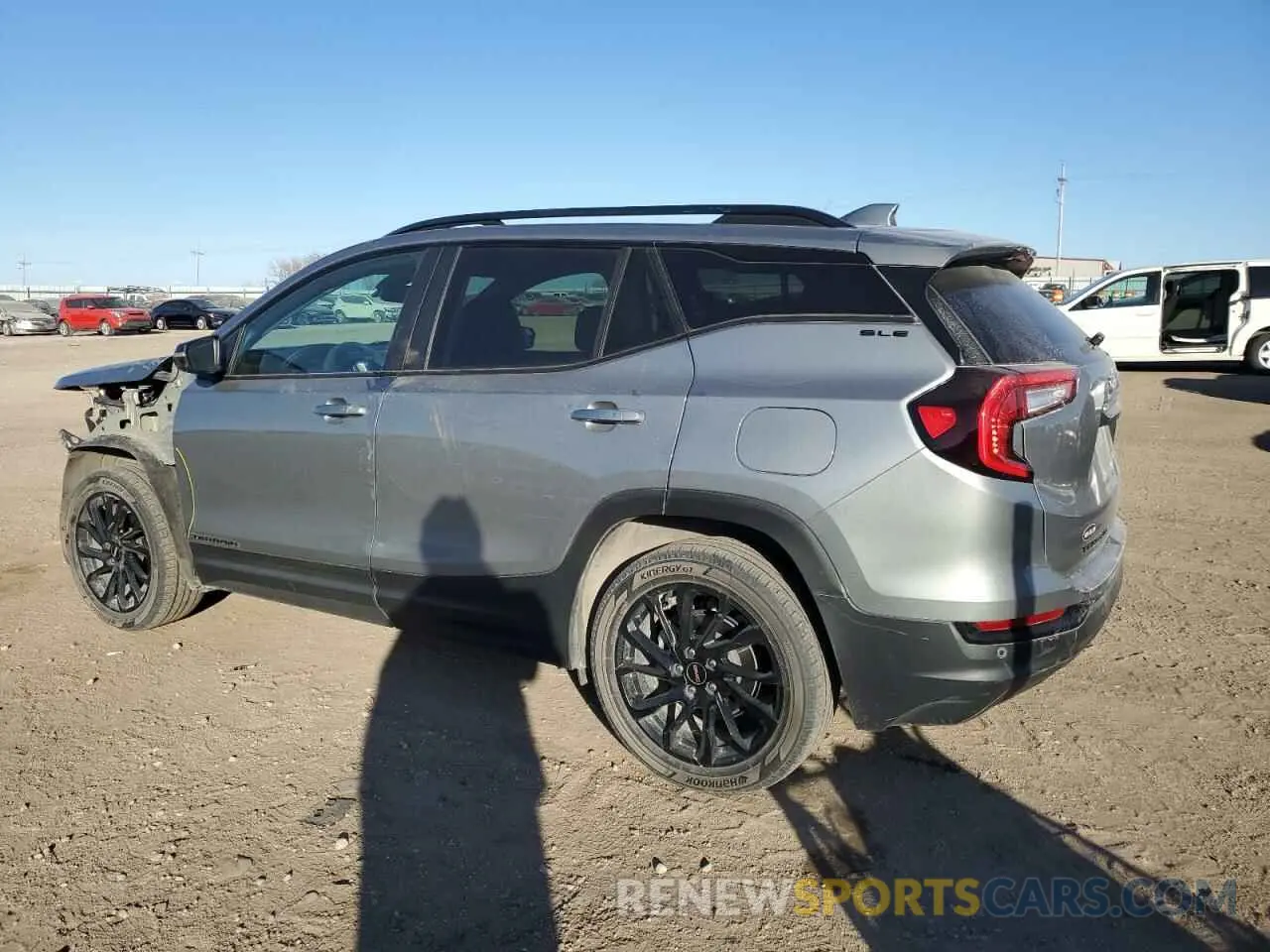 2 fotografías del automóvil dañado 3GKALTEG1PL146735 GMC TERRAIN 2023