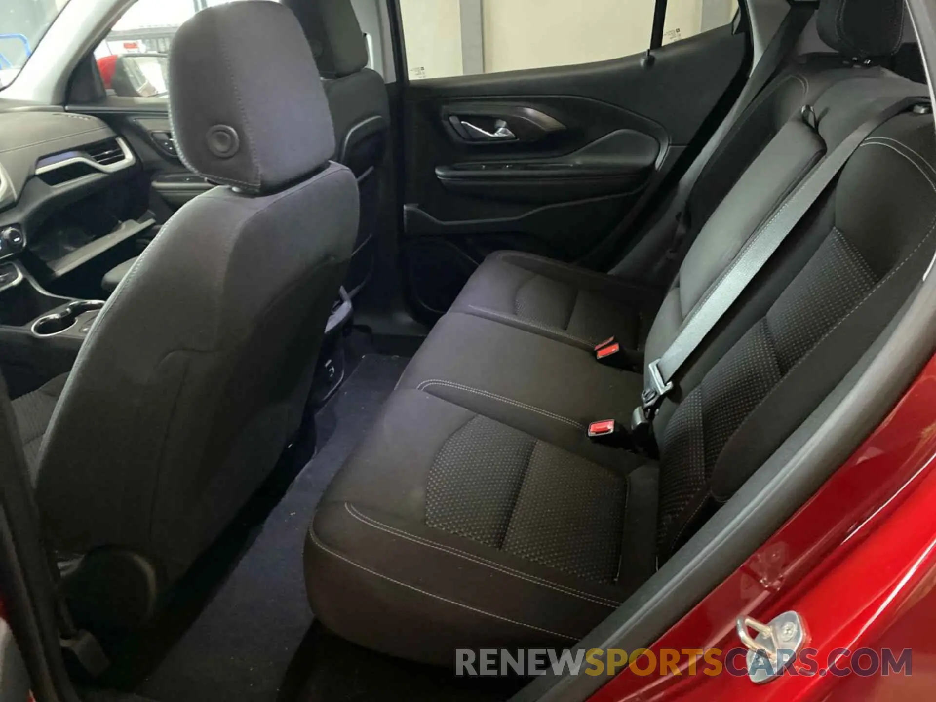 30 fotografías del automóvil dañado 3GKALTEG3PL130102 GMC TERRAIN 2023