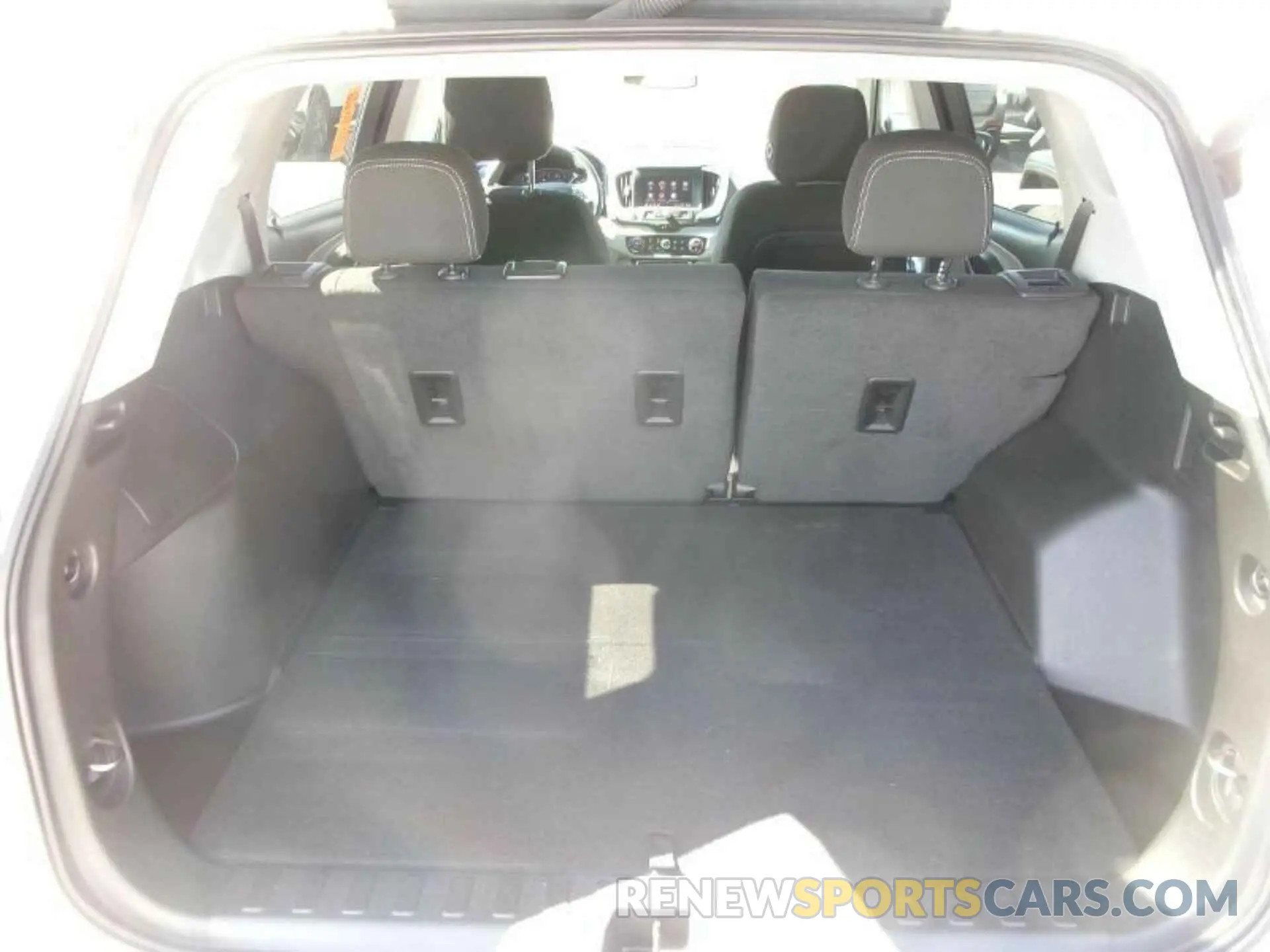 4 fotografías del automóvil dañado 3GKALTEG4PL130318 GMC TERRAIN 2023