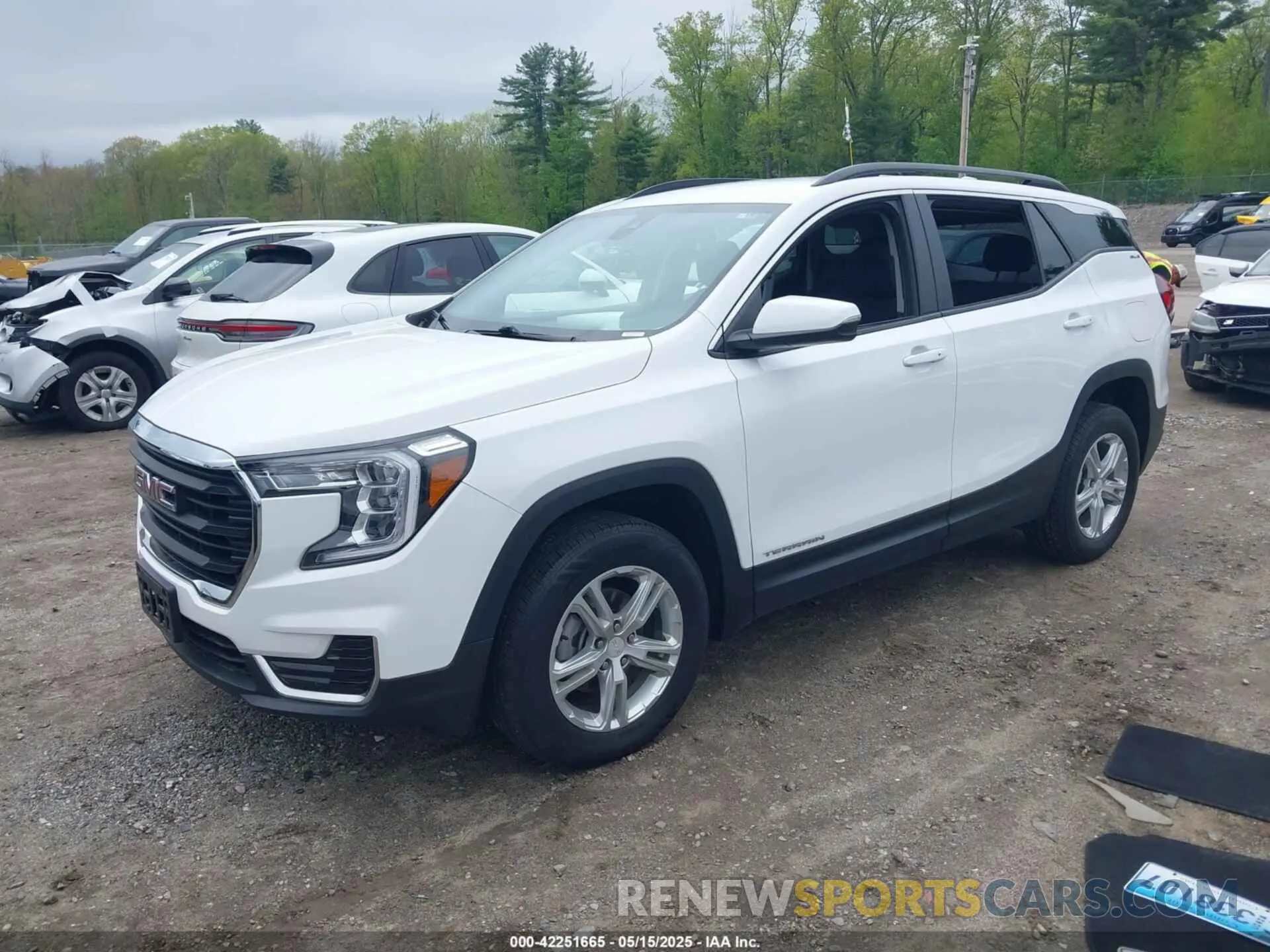 2 fotografías del automóvil dañado 3GKALTEG4PL232136 GMC TERRAIN 2023