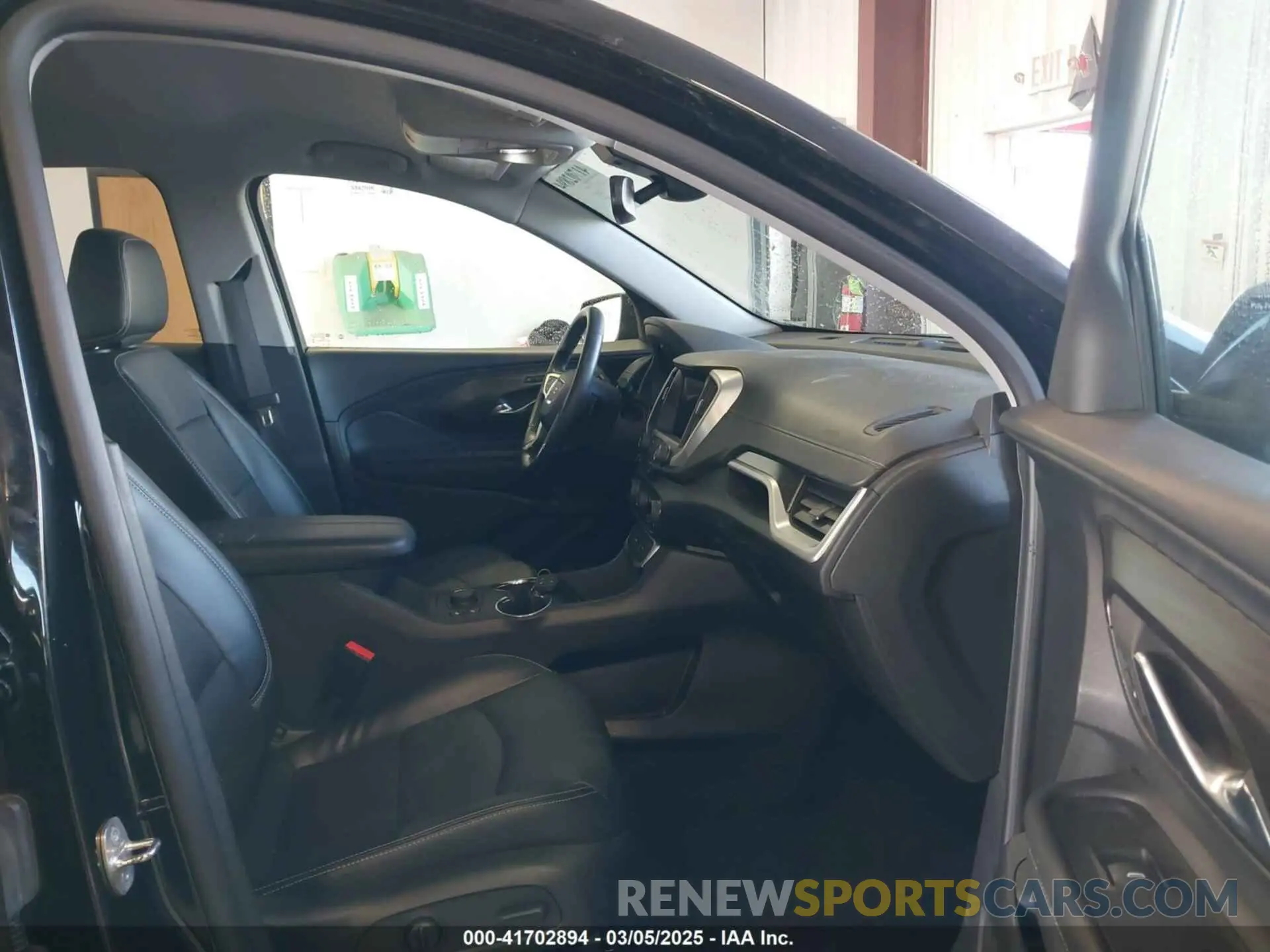 5 fotografías del automóvil dañado 3GKALVEG3PL233838 GMC TERRAIN 2023