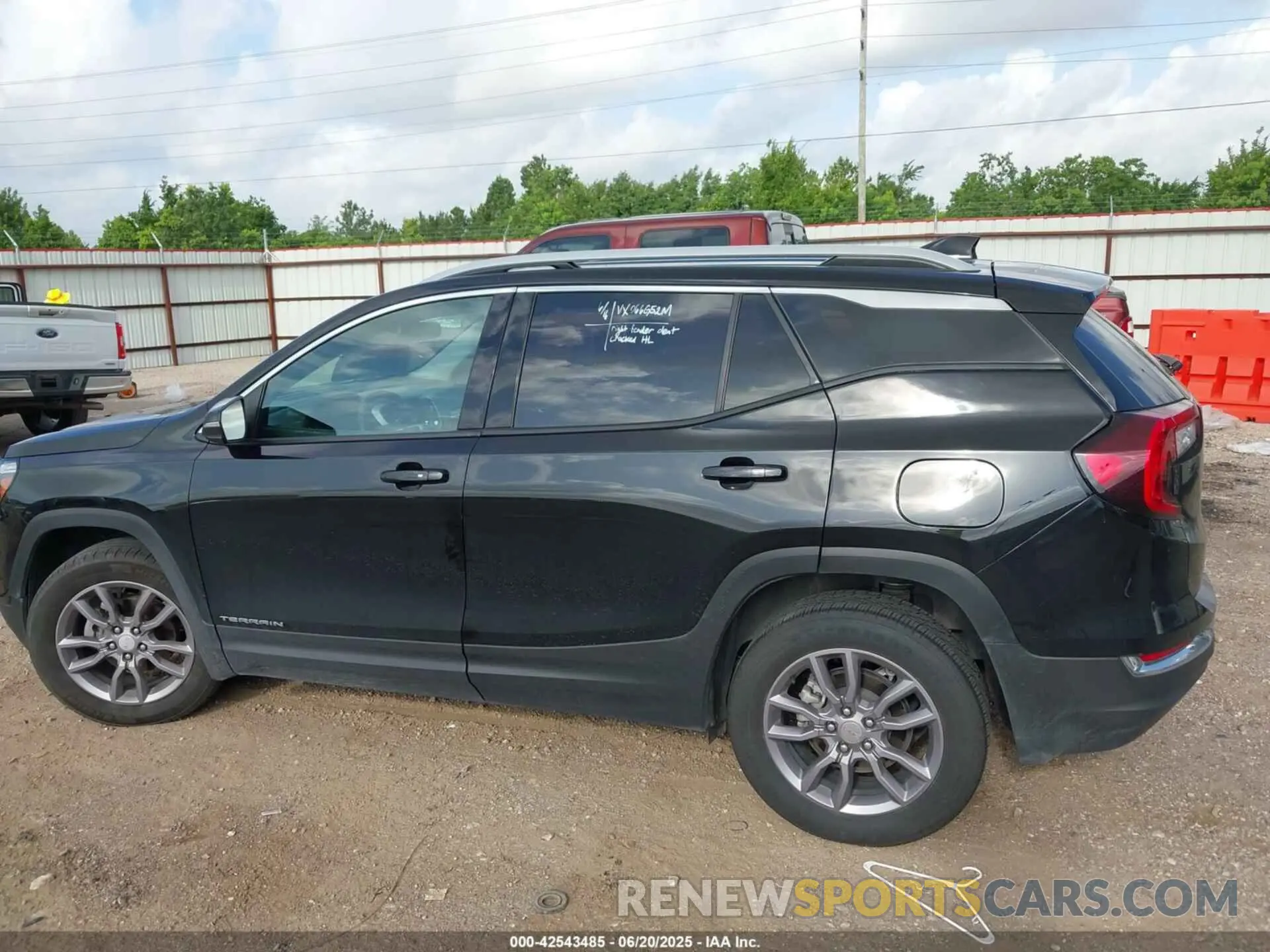 15 fotografías del automóvil dañado 3GKALVEG5PL191771 GMC TERRAIN 2023