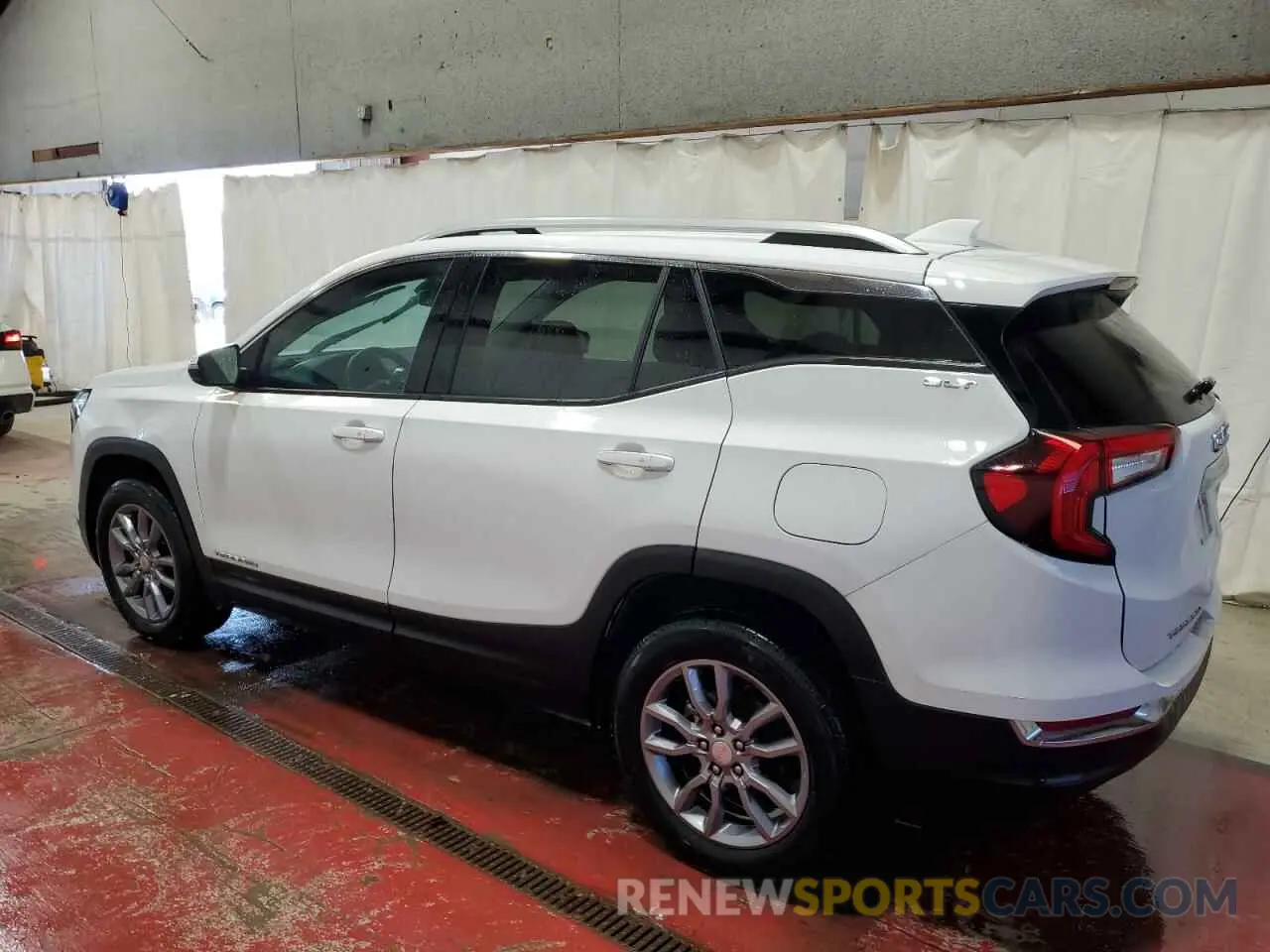 2 fotografías del automóvil dañado 3GKALVEG6PL137475 GMC TERRAIN 2023