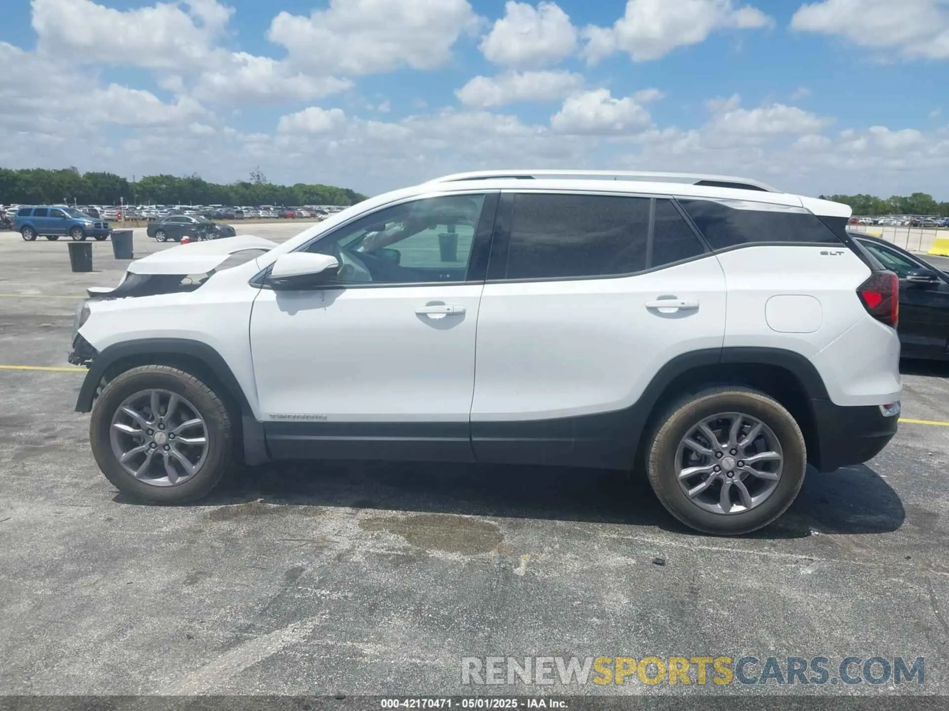 13 fotografías del automóvil dañado 3GKALVEG8PL165469 GMC TERRAIN 2023