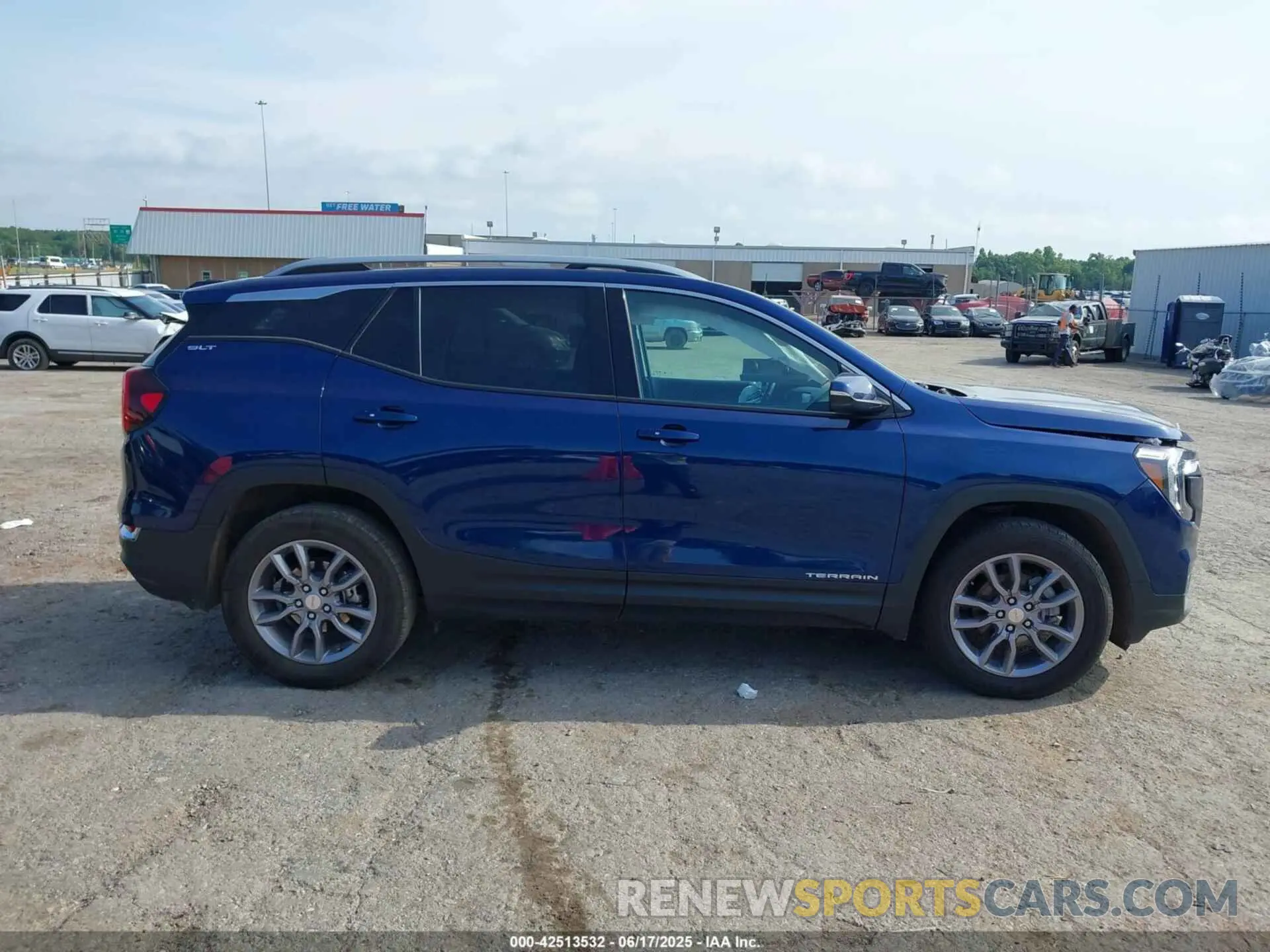 13 fotografías del automóvil dañado 3GKALVEG8PL170896 GMC TERRAIN 2023
