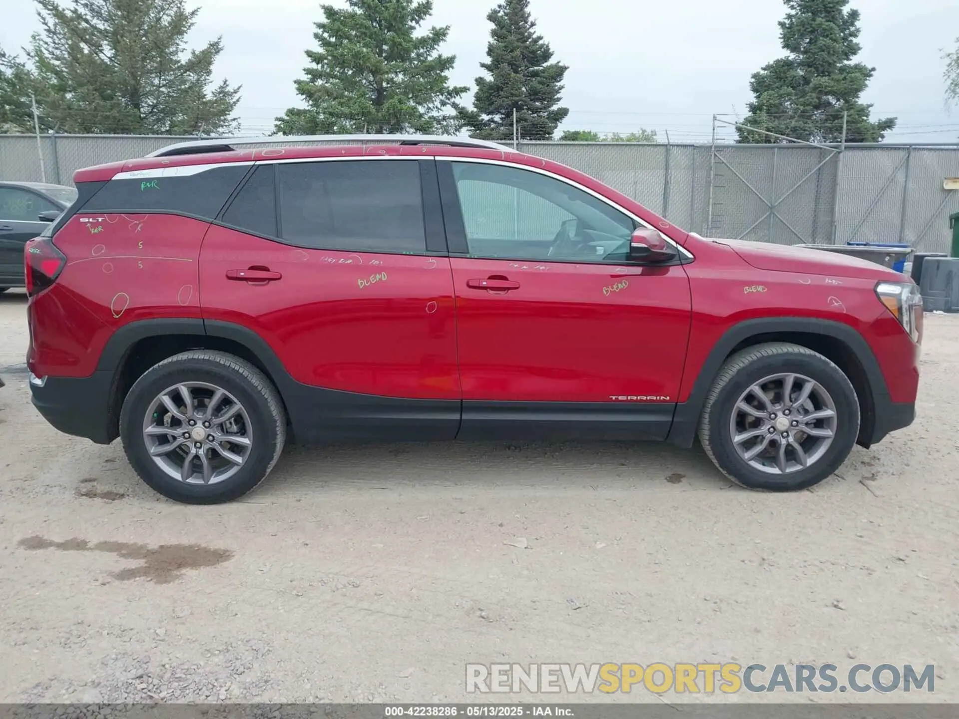 13 fotografías del automóvil dañado 3GKALVEG9PL137888 GMC TERRAIN 2023