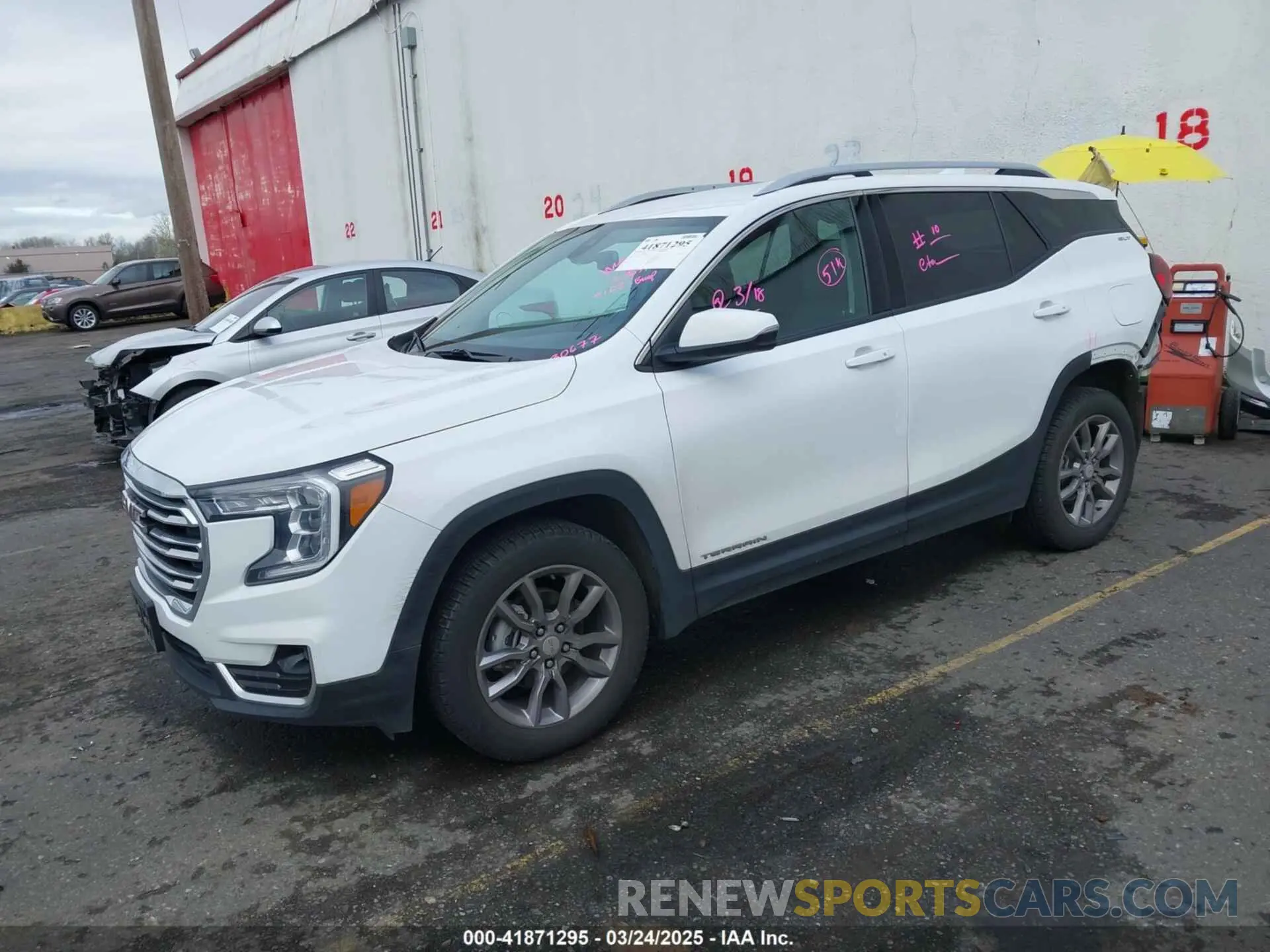 2 fotografías del automóvil dañado 3GKALVEG9PL181051 GMC TERRAIN 2023