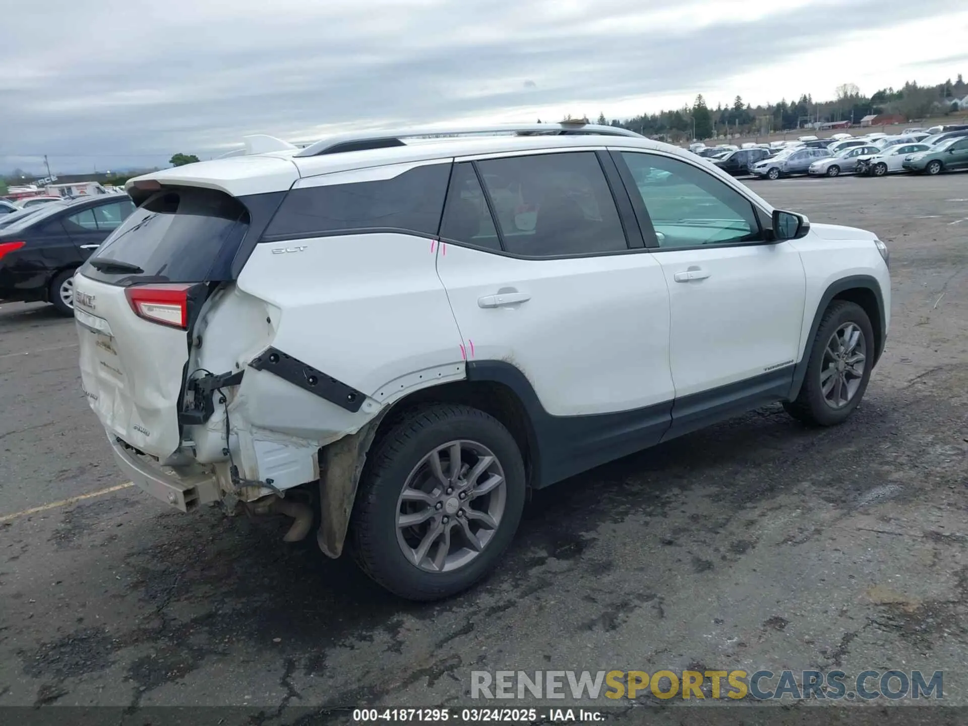 4 fotografías del automóvil dañado 3GKALVEG9PL181051 GMC TERRAIN 2023