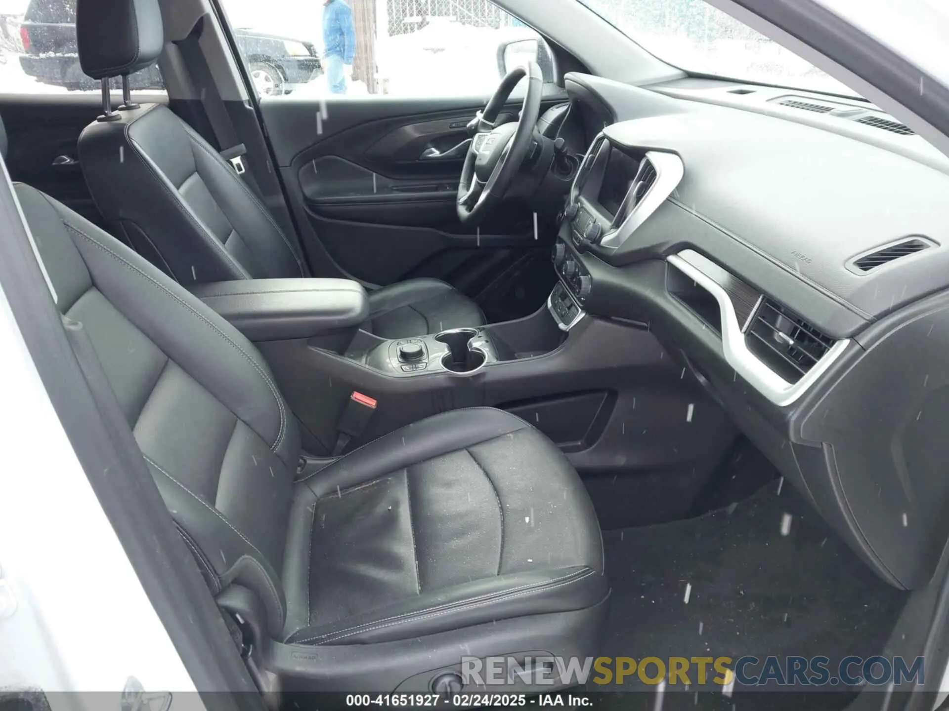 5 fotografías del automóvil dañado 3GKALVEGXPL260518 GMC TERRAIN 2023