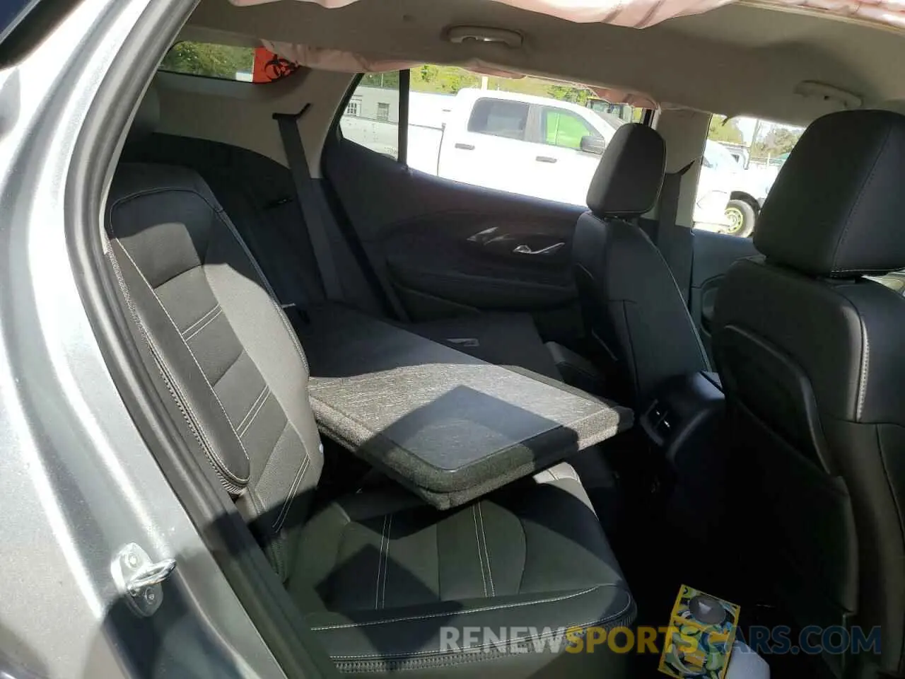 11 fotografías del automóvil dañado 3GKALXEG2PL168010 GMC TERRAIN 2023