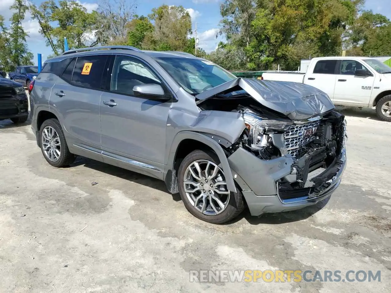 4 fotografías del automóvil dañado 3GKALXEG2PL168010 GMC TERRAIN 2023