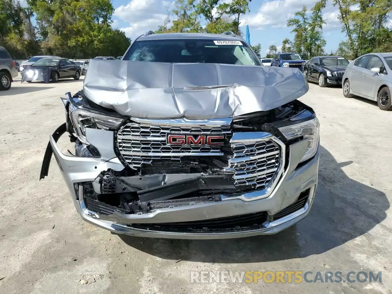 5 fotografías del automóvil dañado 3GKALXEG2PL168010 GMC TERRAIN 2023