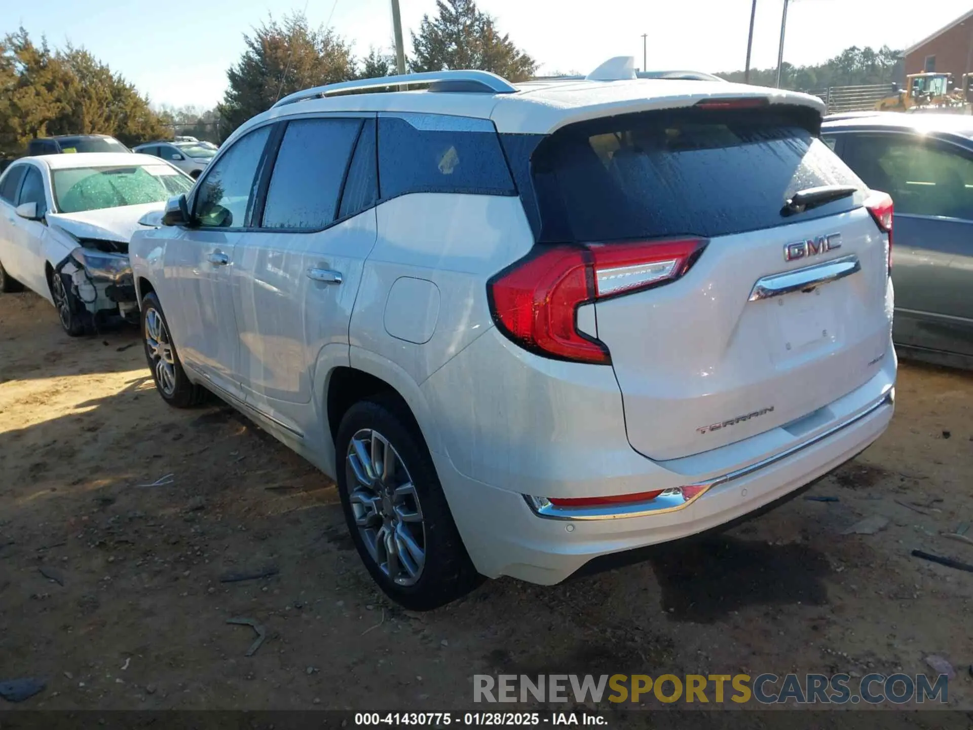 3 fotografías del automóvil dañado 3GKALXEG5PL103720 GMC TERRAIN 2023