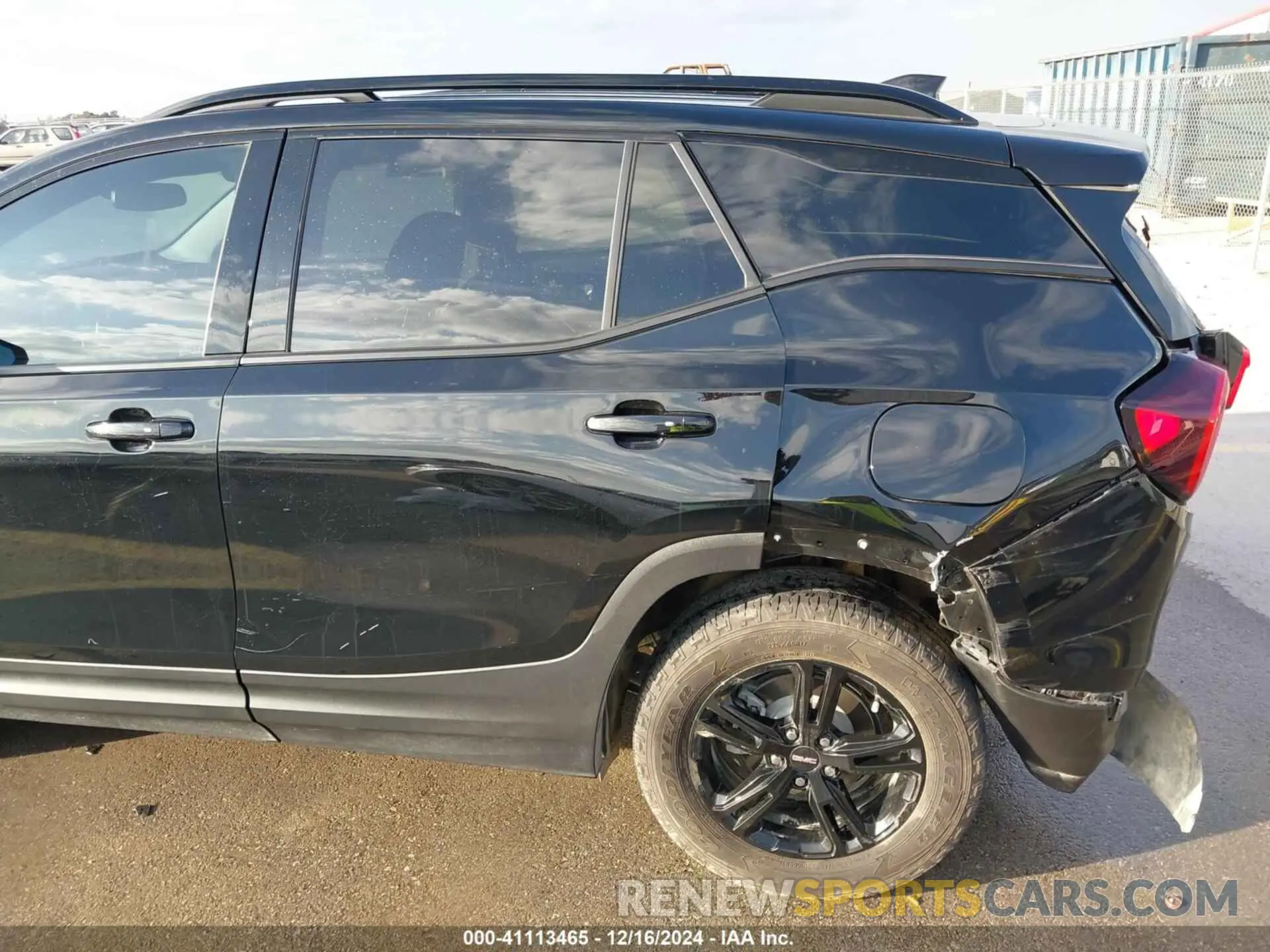 18 fotografías del automóvil dañado 3GKALYEG8PL205079 GMC TERRAIN 2023