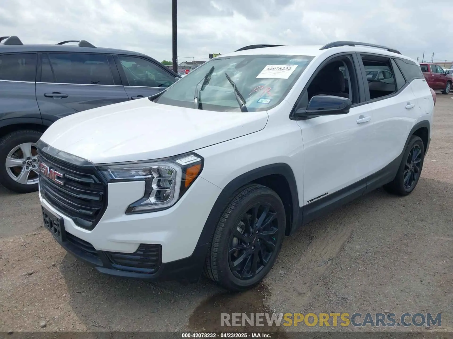 2 fotografías del automóvil dañado 3GKALMEG0RL298742 GMC TERRAIN 2024