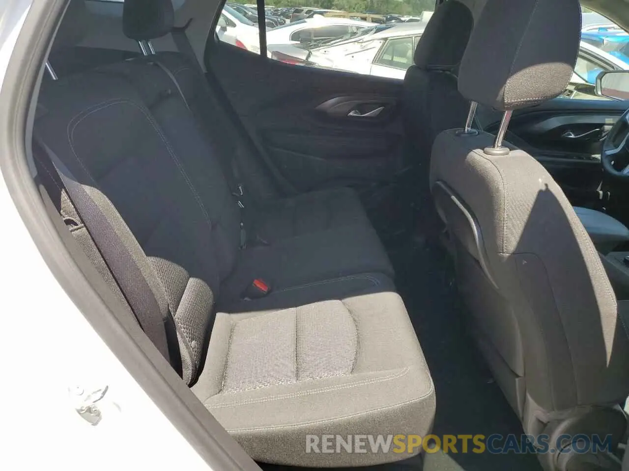 10 fotografías del automóvil dañado 3GKALMEG1RL155895 GMC TERRAIN 2024
