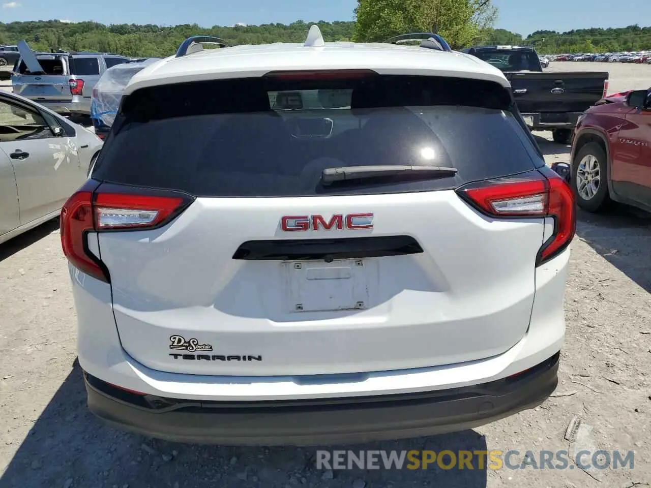 6 fotografías del automóvil dañado 3GKALMEG1RL155895 GMC TERRAIN 2024