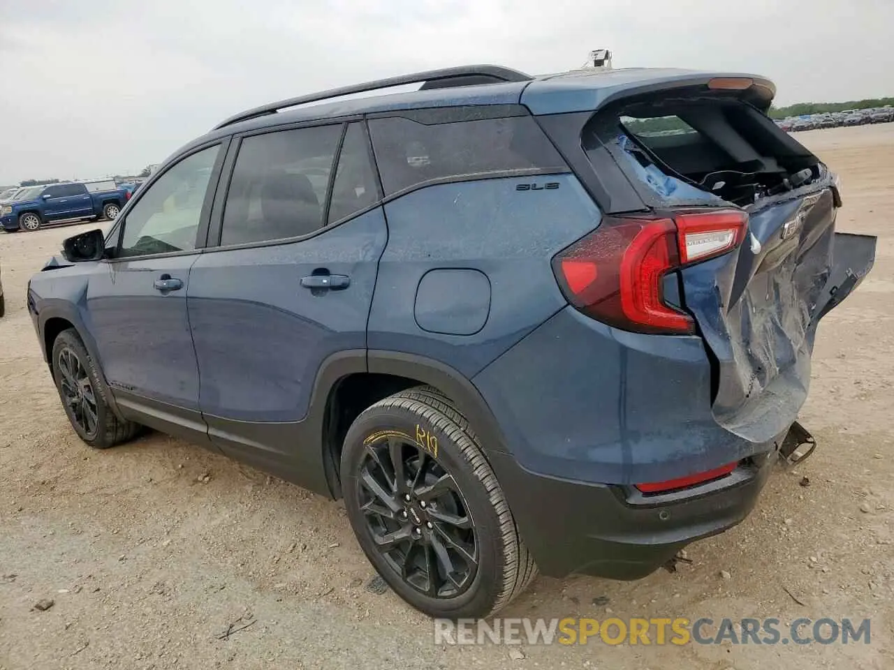 2 fotografías del automóvil dañado 3GKALMEG1RL314074 GMC TERRAIN 2024