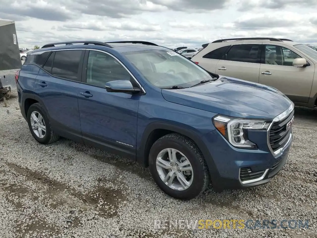 4 fotografías del automóvil dañado 3GKALMEG2RL189604 GMC TERRAIN 2024
