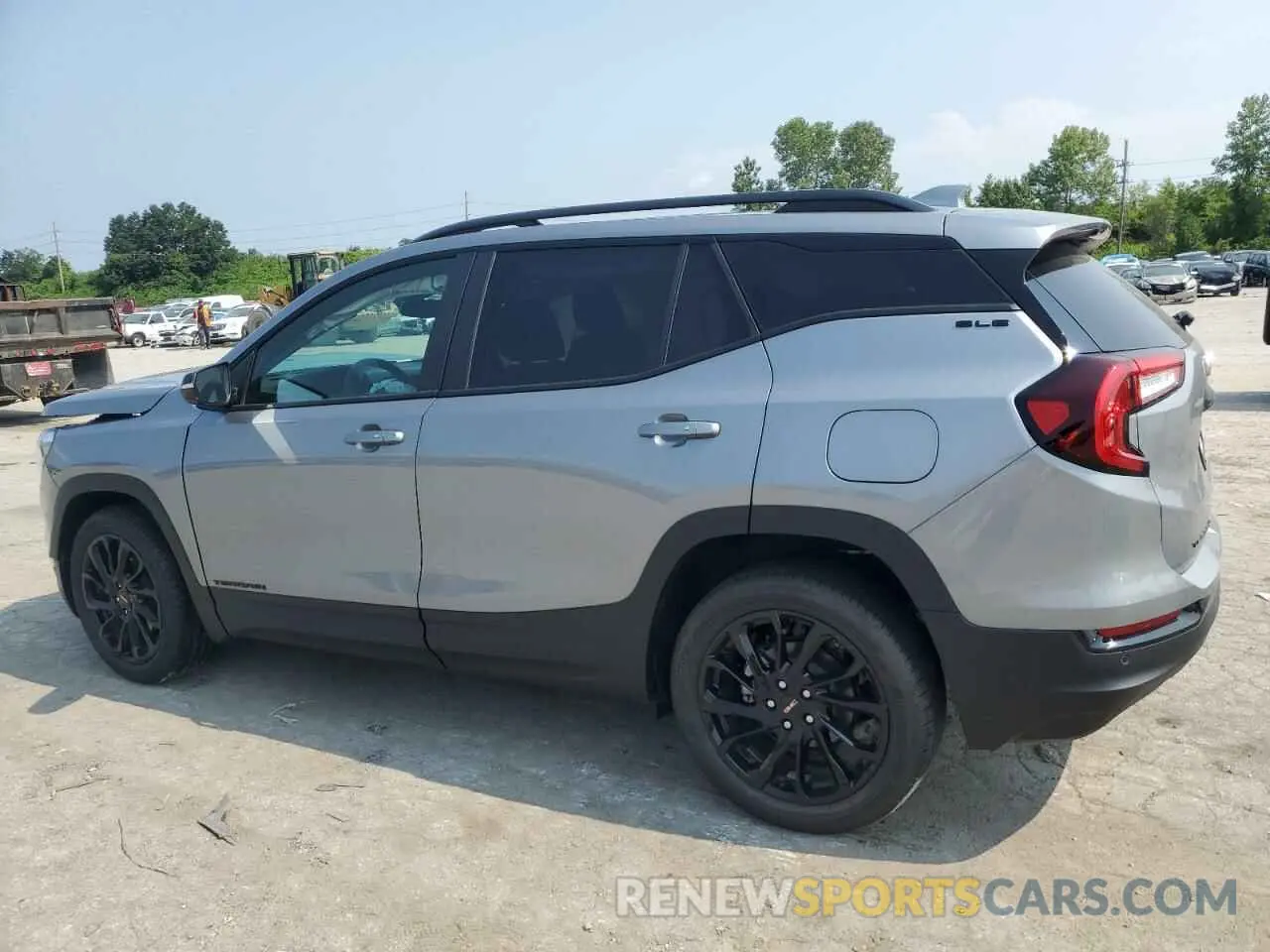 2 fotografías del automóvil dañado 3GKALMEG2RL349559 GMC TERRAIN 2024
